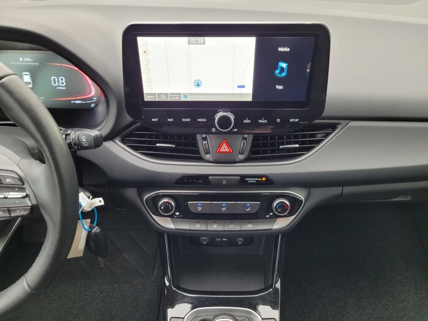 O619V07510_34.webp_I30 Smart 1.5 DPI 70 kW manuál, DPH