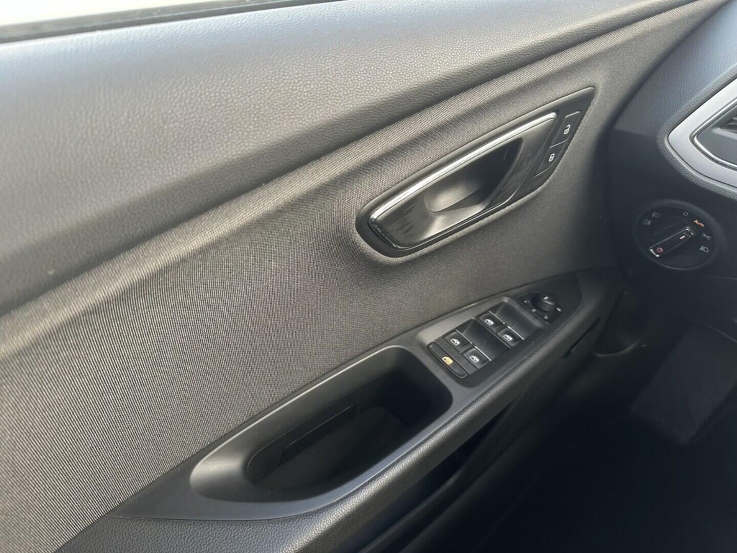 O619V07513_23.webp_LEON ST Xcellence ST 1.4 TSI 92 kW manuál