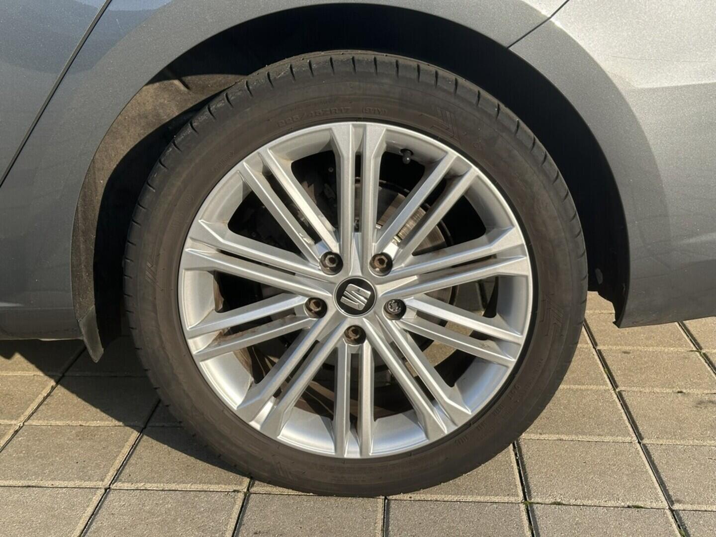 O619V07513_28.webp_LEON ST Xcellence ST 1.4 TSI 92 kW manuál