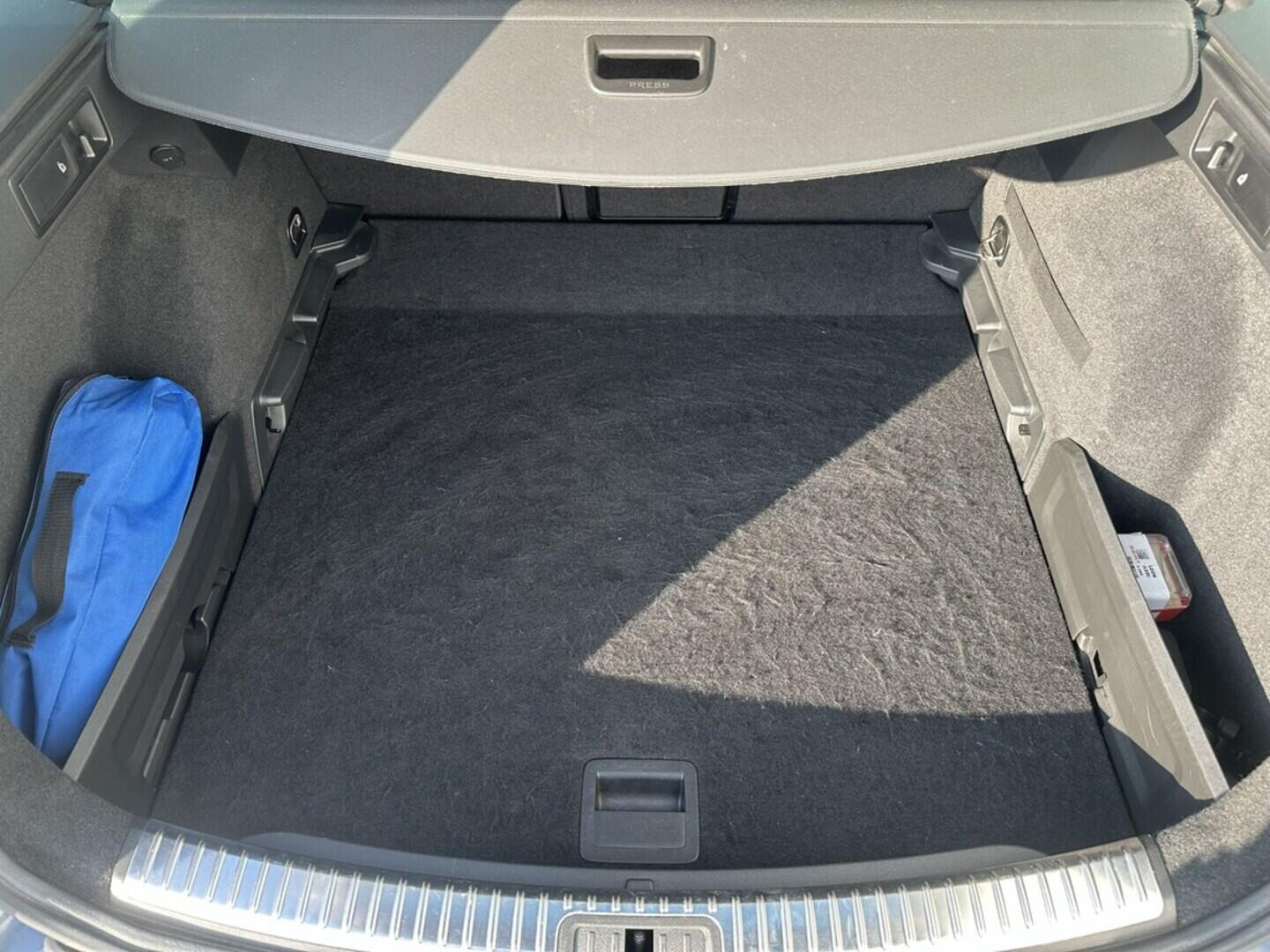 O619V07513_29.webp_LEON ST Xcellence ST 1.4 TSI 92 kW manuál