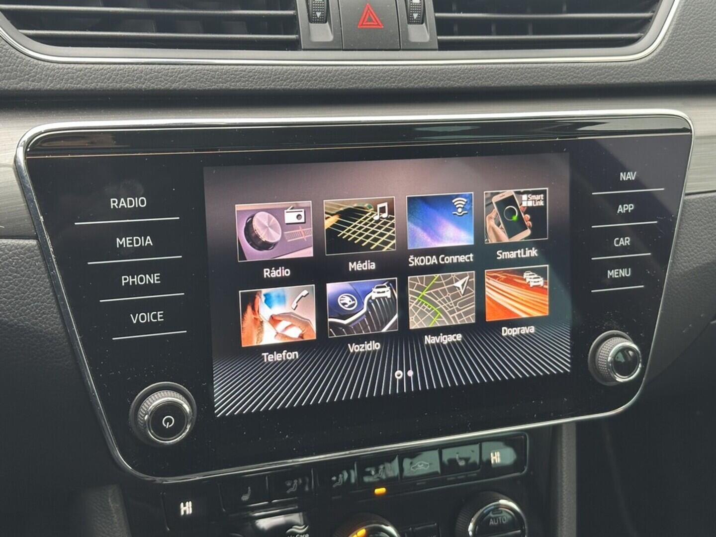 O619V07514_24.webp_SUPERB Style Plus 2.0 TDI 110 kW automat