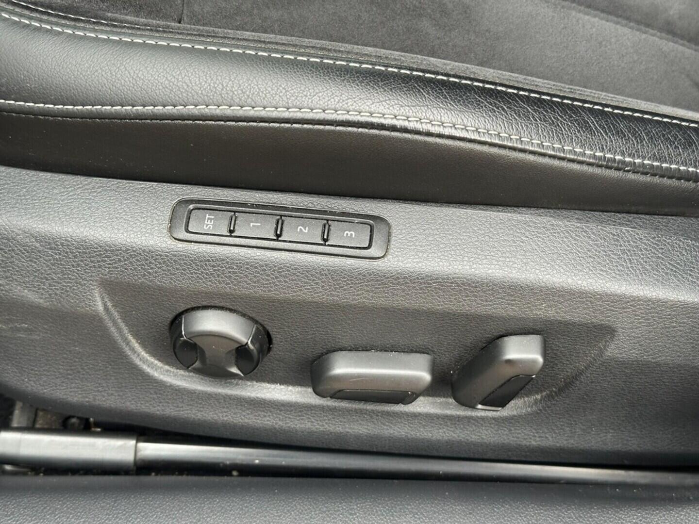 O619V07514_30.webp_SUPERB Style Plus 2.0 TDI 110 kW automat