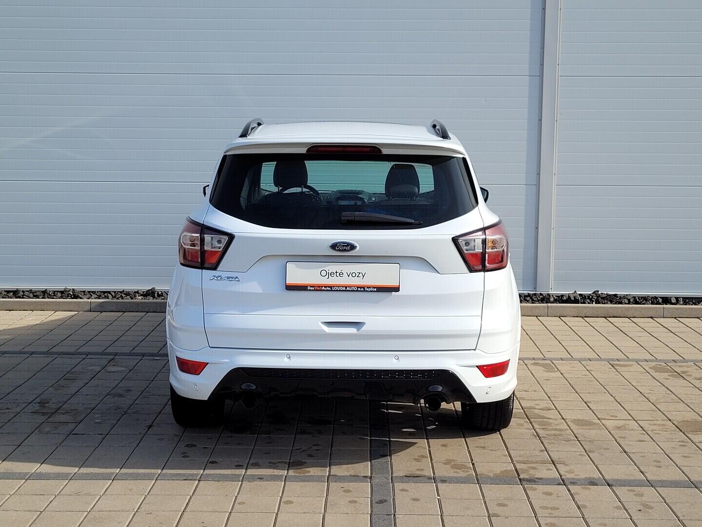 O619V07521_15.webp_KUGA ST-line 2.0 TDCi 110 kW manuál