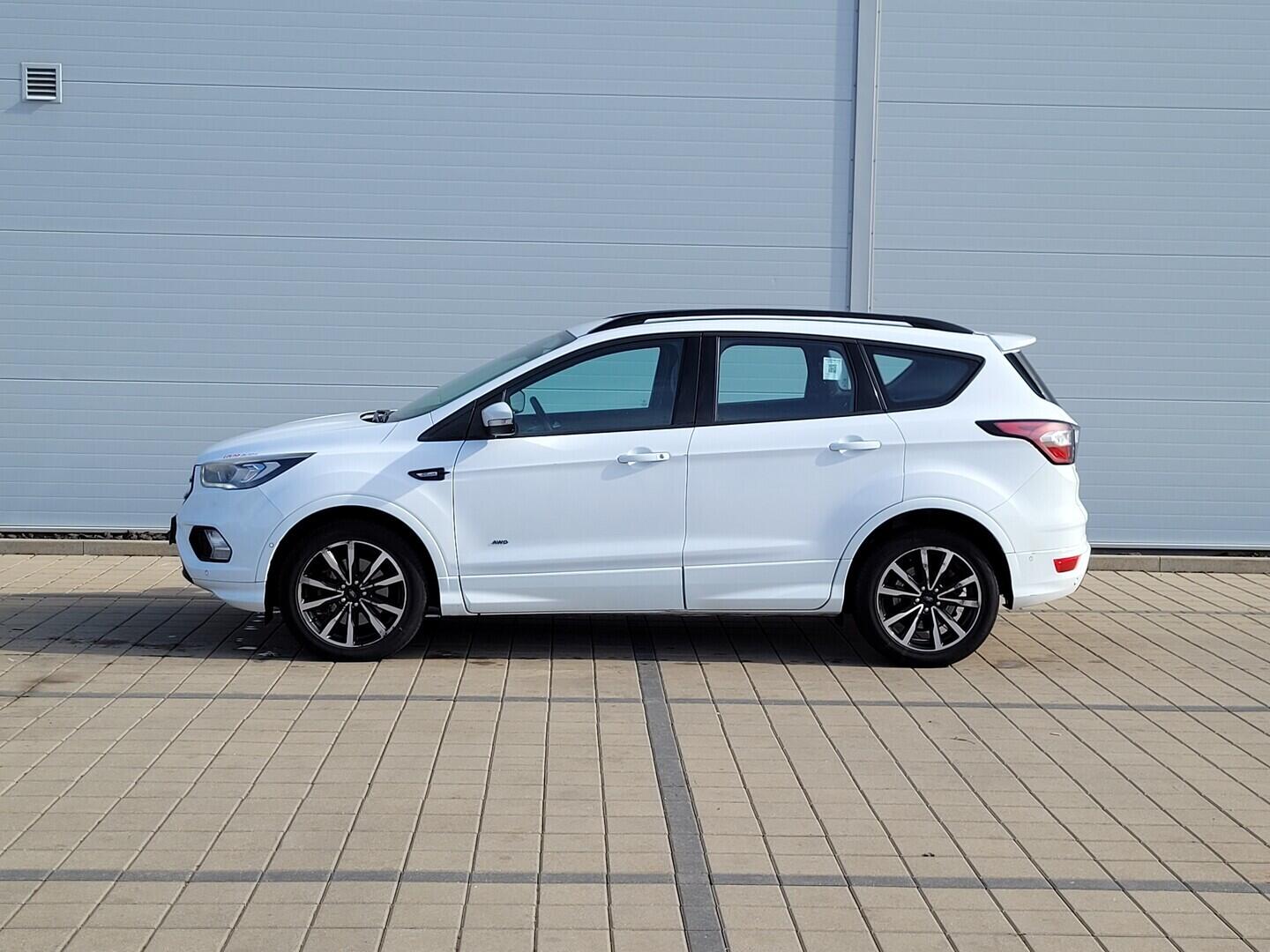 O619V07521_17.webp_KUGA ST-line 2.0 TDCi 110 kW manuál