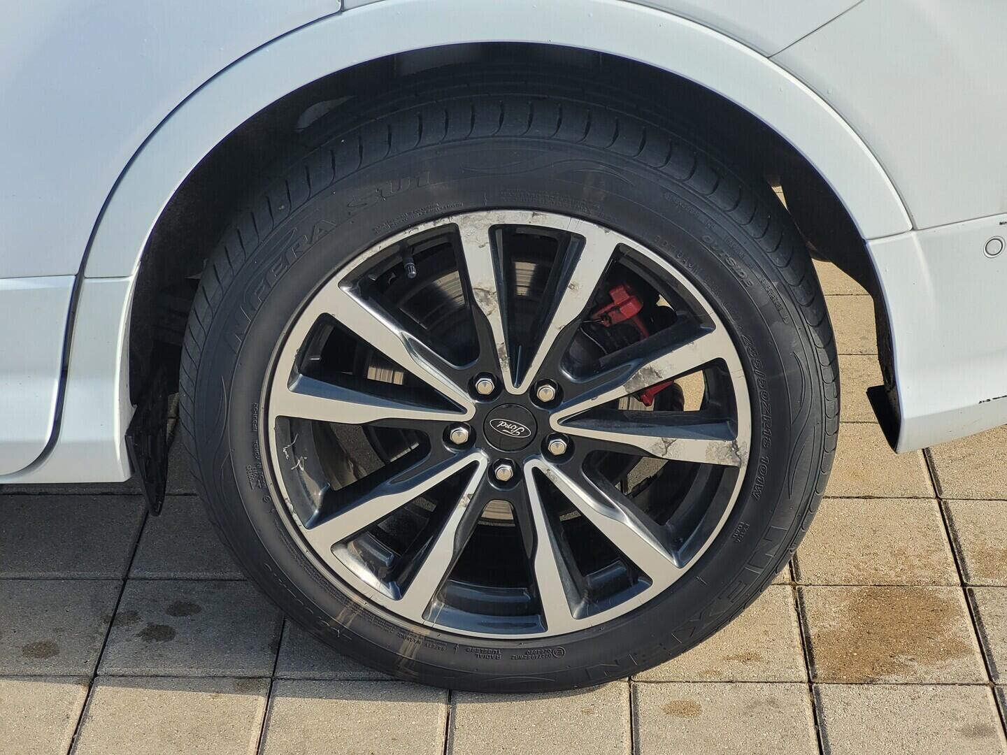 O619V07521_29.webp_KUGA ST-line 2.0 TDCi 110 kW manuál