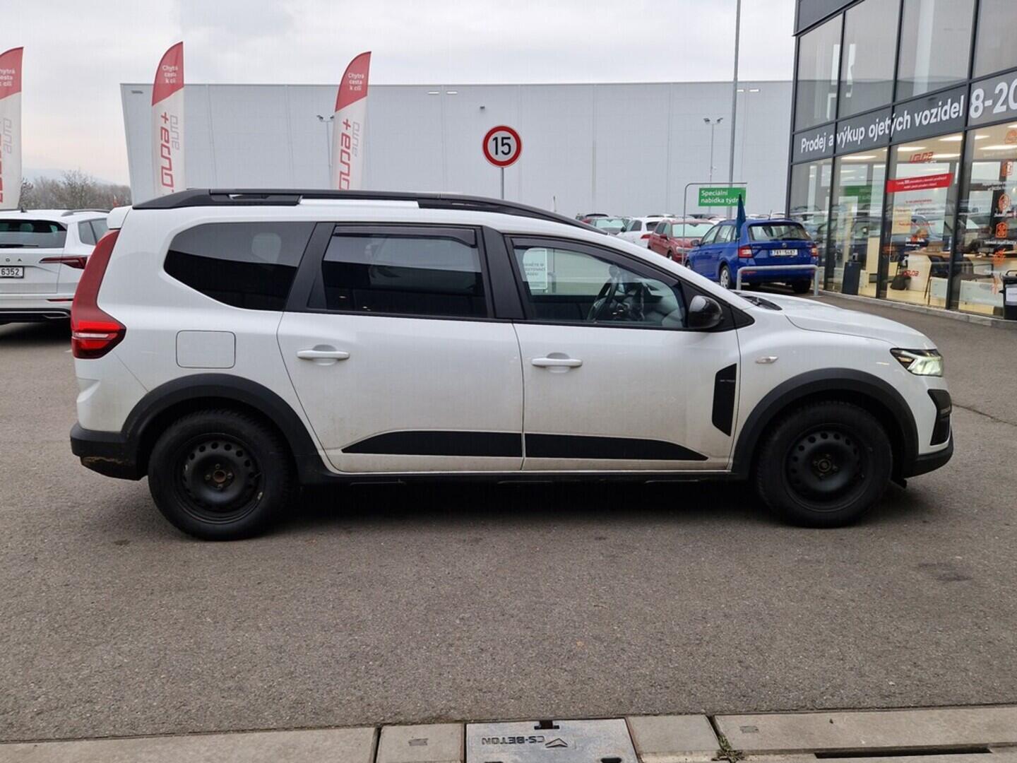 O619V07523_12.webp_JOGGER Extreme 1.0 TCe 67 kW manuál