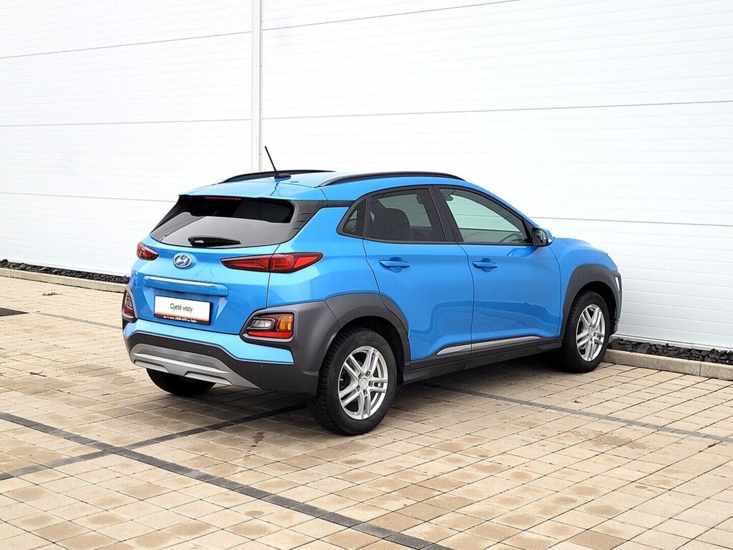 O619V07527_14.webp_KONA Traveller Lime 1.0 TGDi 88 kW manuál