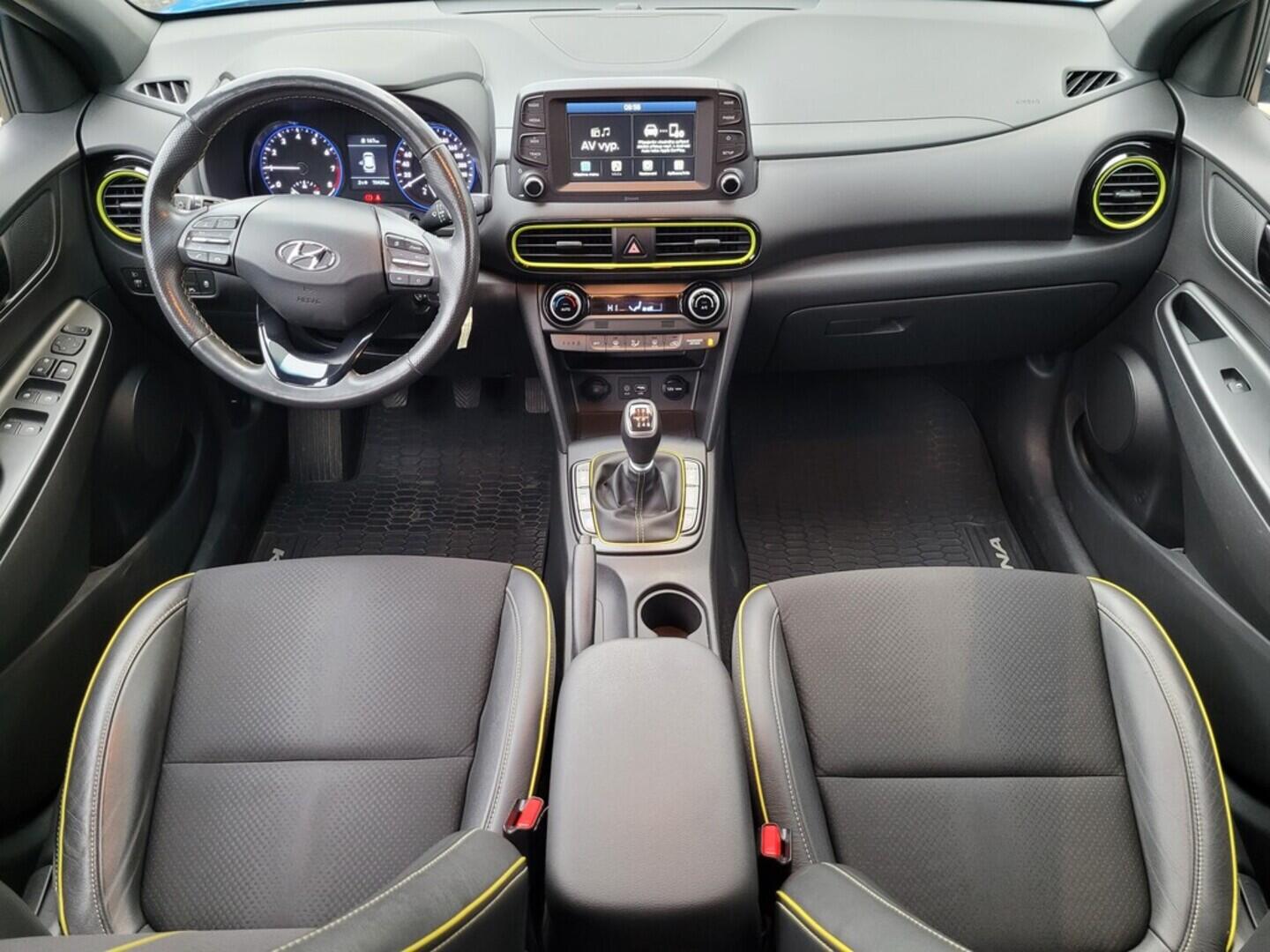 O619V07527_18.webp_KONA Traveller Lime 1.0 TGDi 88 kW manuál