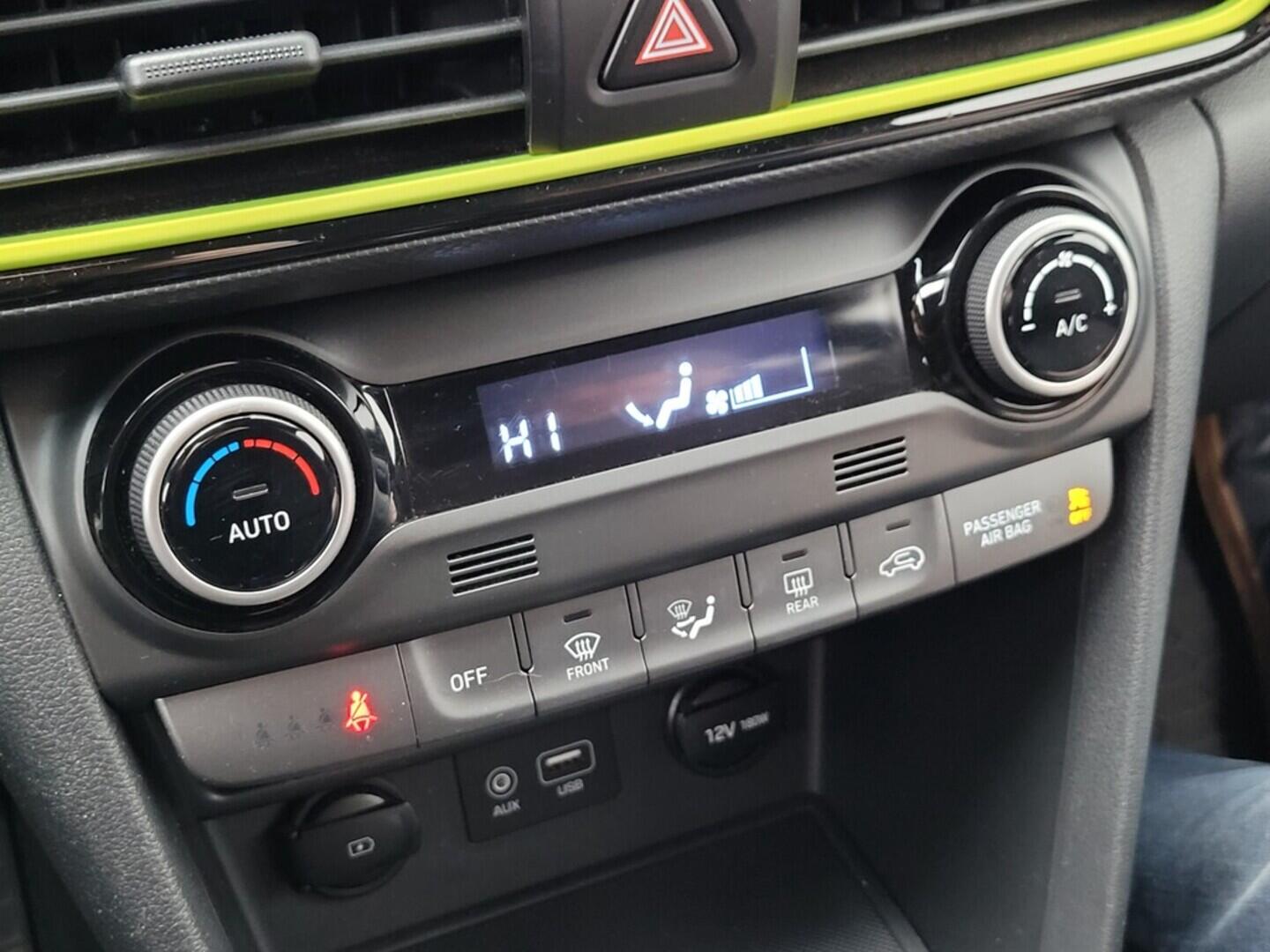 O619V07527_29.webp_KONA Traveller Lime 1.0 TGDi 88 kW manuál