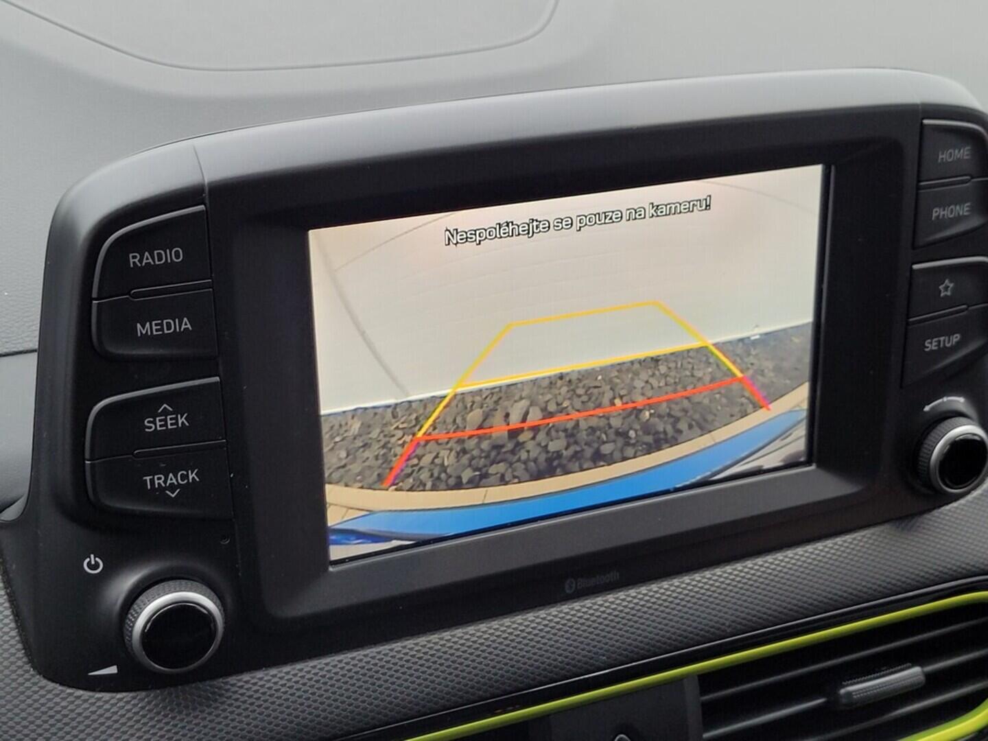 O619V07527_30.webp_KONA Traveller Lime 1.0 TGDi 88 kW manuál