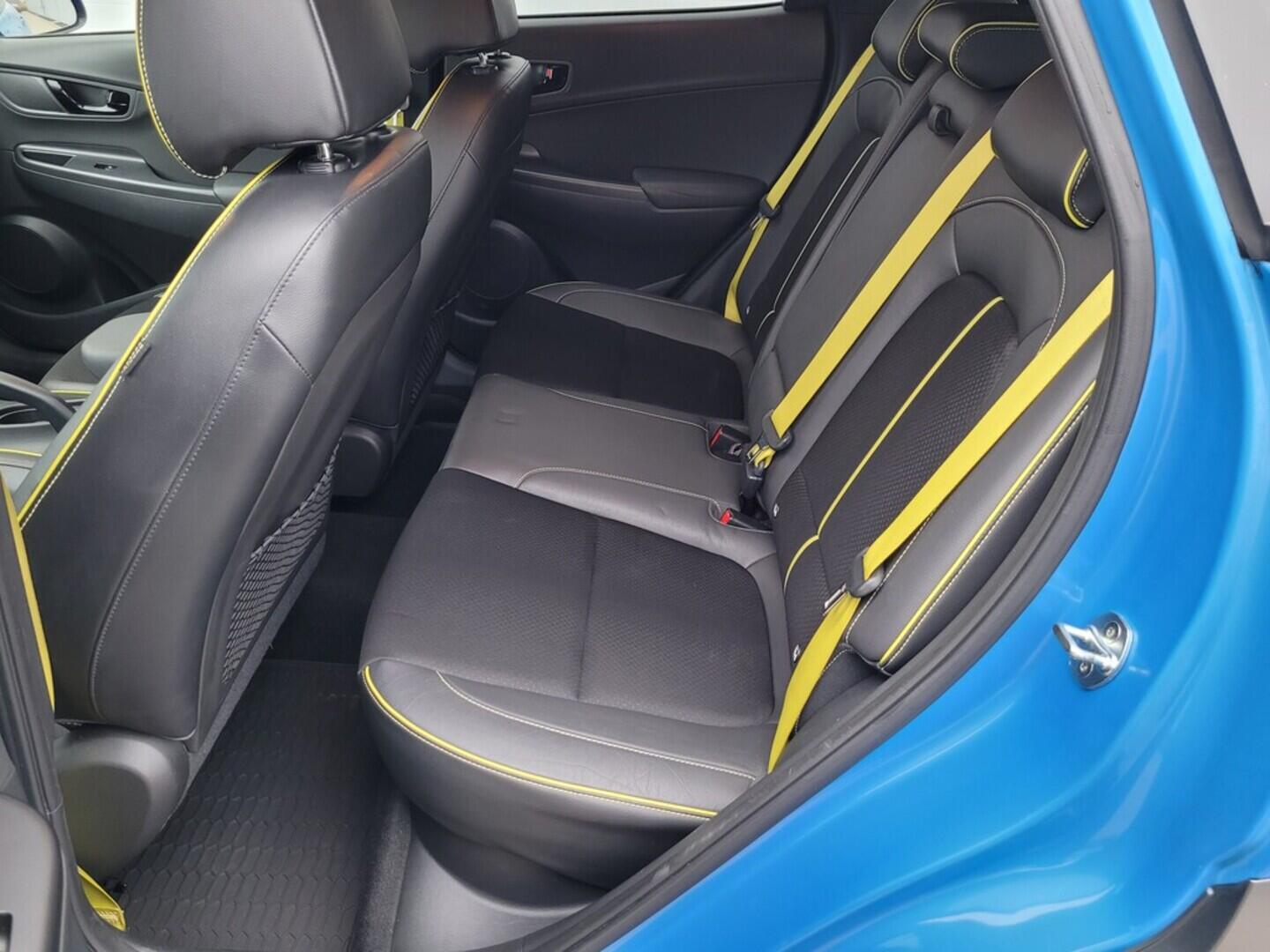 O619V07527_38.webp_KONA Traveller Lime 1.0 TGDi 88 kW manuál