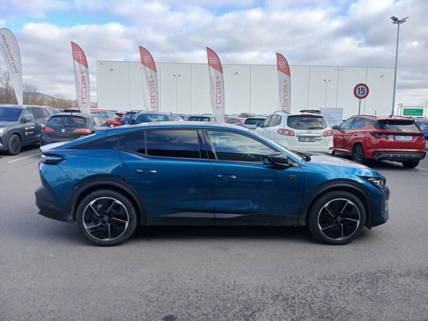 O619V07528_12.webp_408 GT- Line 1.2 PureTech 96 kW automat