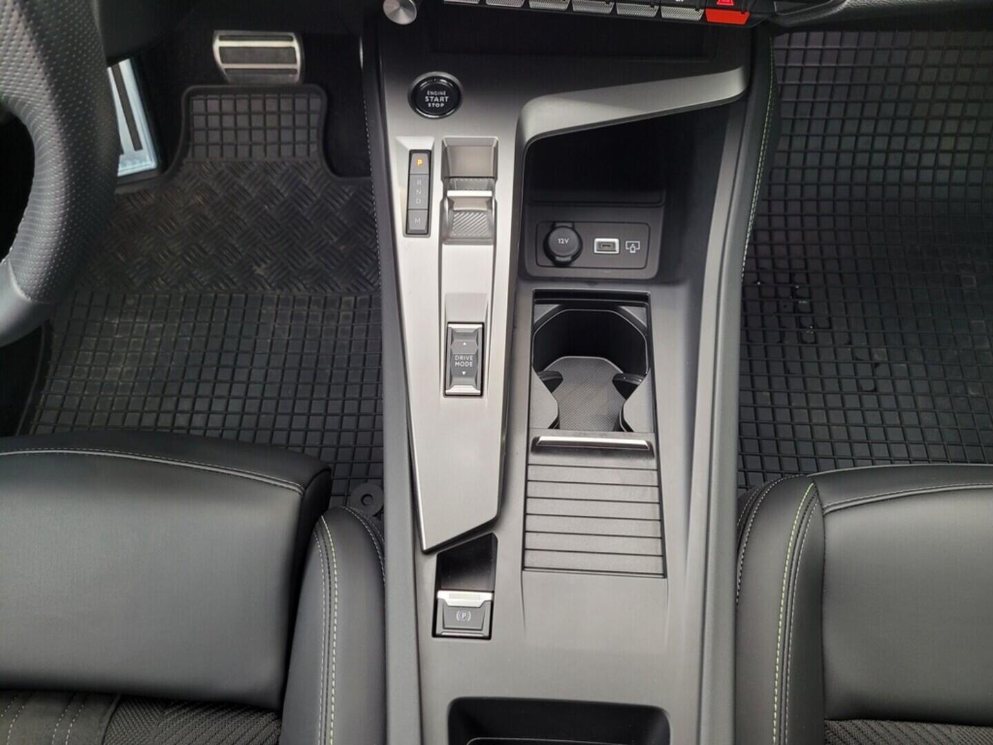 O619V07528_23.webp_408 GT- Line 1.2 PureTech 96 kW automat