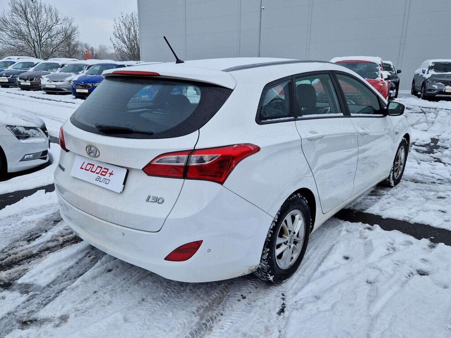 O619V07529_11.webp_I30 Trikolor 1.6 CVVT 88 kW manuál