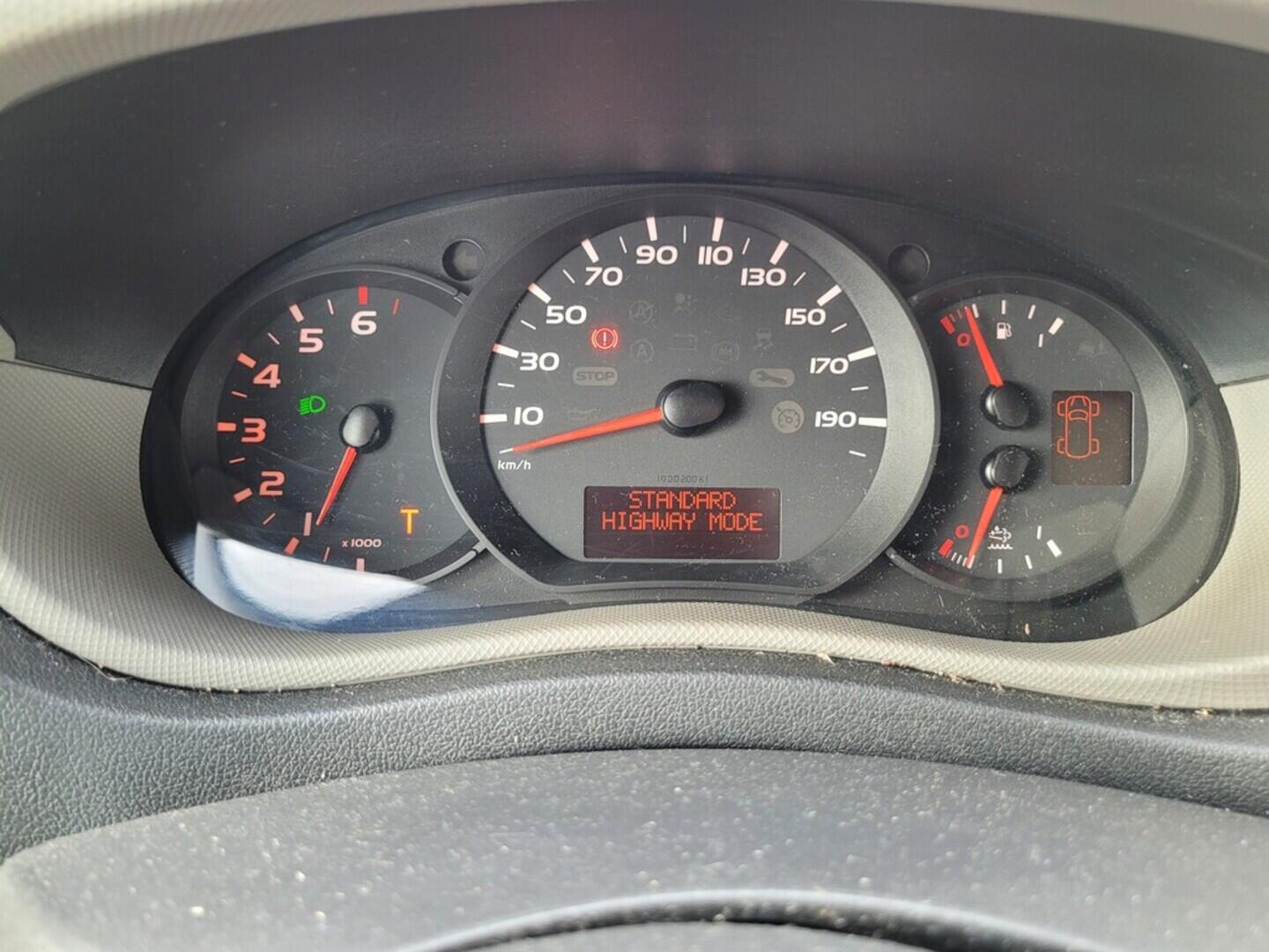 O619V07530_23.webp_MASTER L3H2 2.3 DCI 125 kW manuál