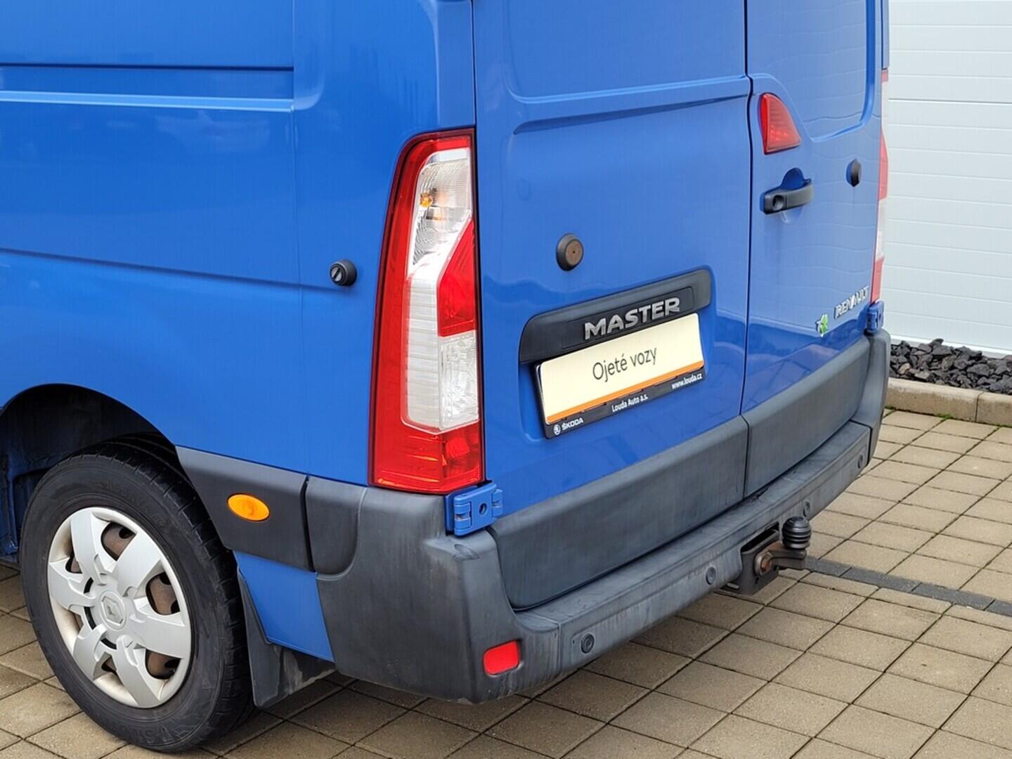 O619V07530_27.webp_MASTER L3H2 2.3 DCI 125 kW manuál