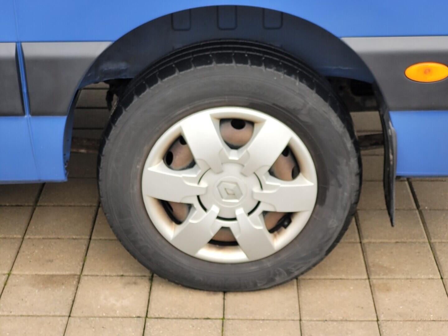 O619V07530_28.webp_MASTER L3H2 2.3 DCI 125 kW manuál