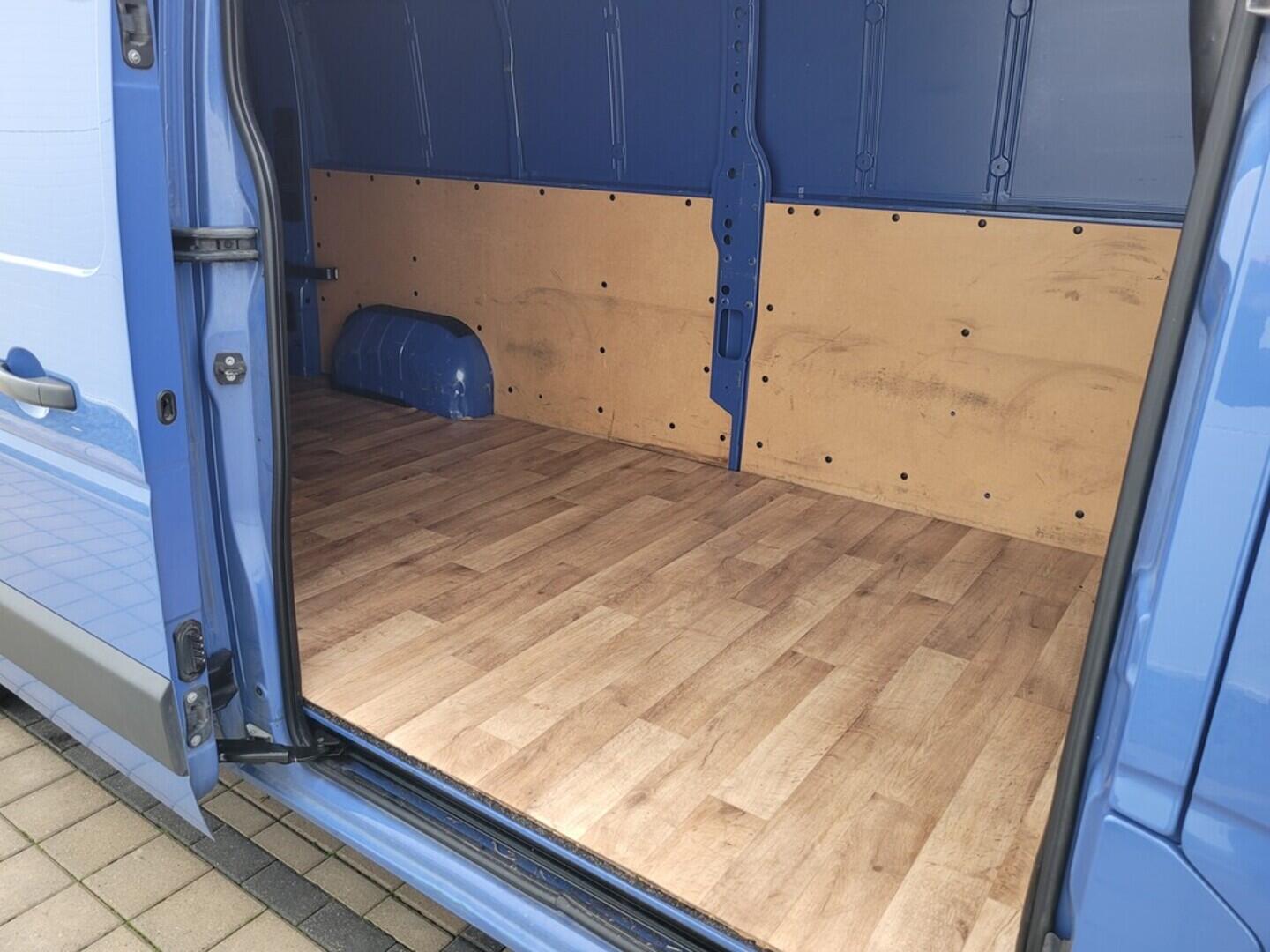 O619V07530_29.webp_MASTER L3H2 2.3 DCI 125 kW manuál