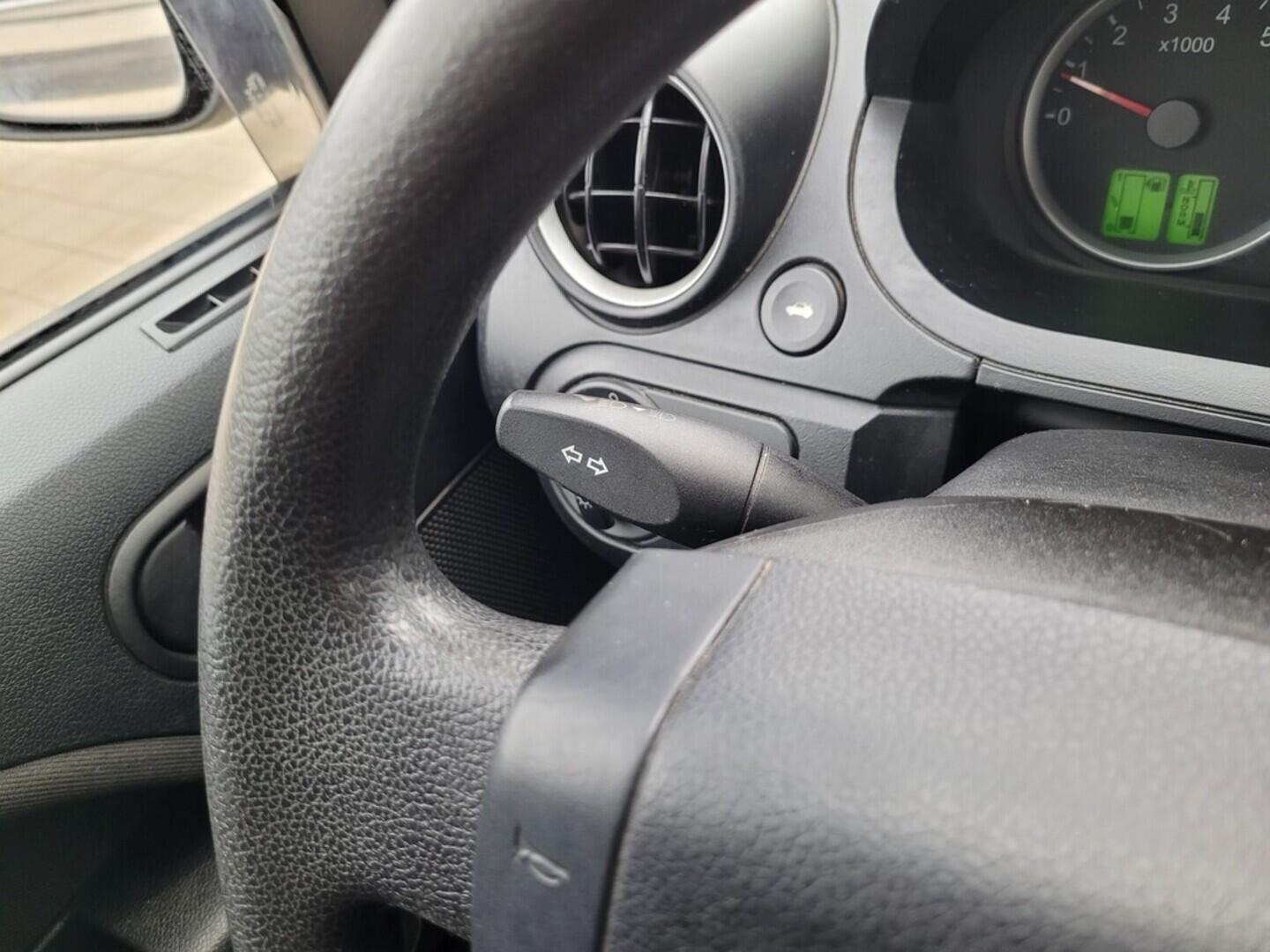 O619V07532_25.webp_FIESTA  1.3 Duratec 44 kW manuál