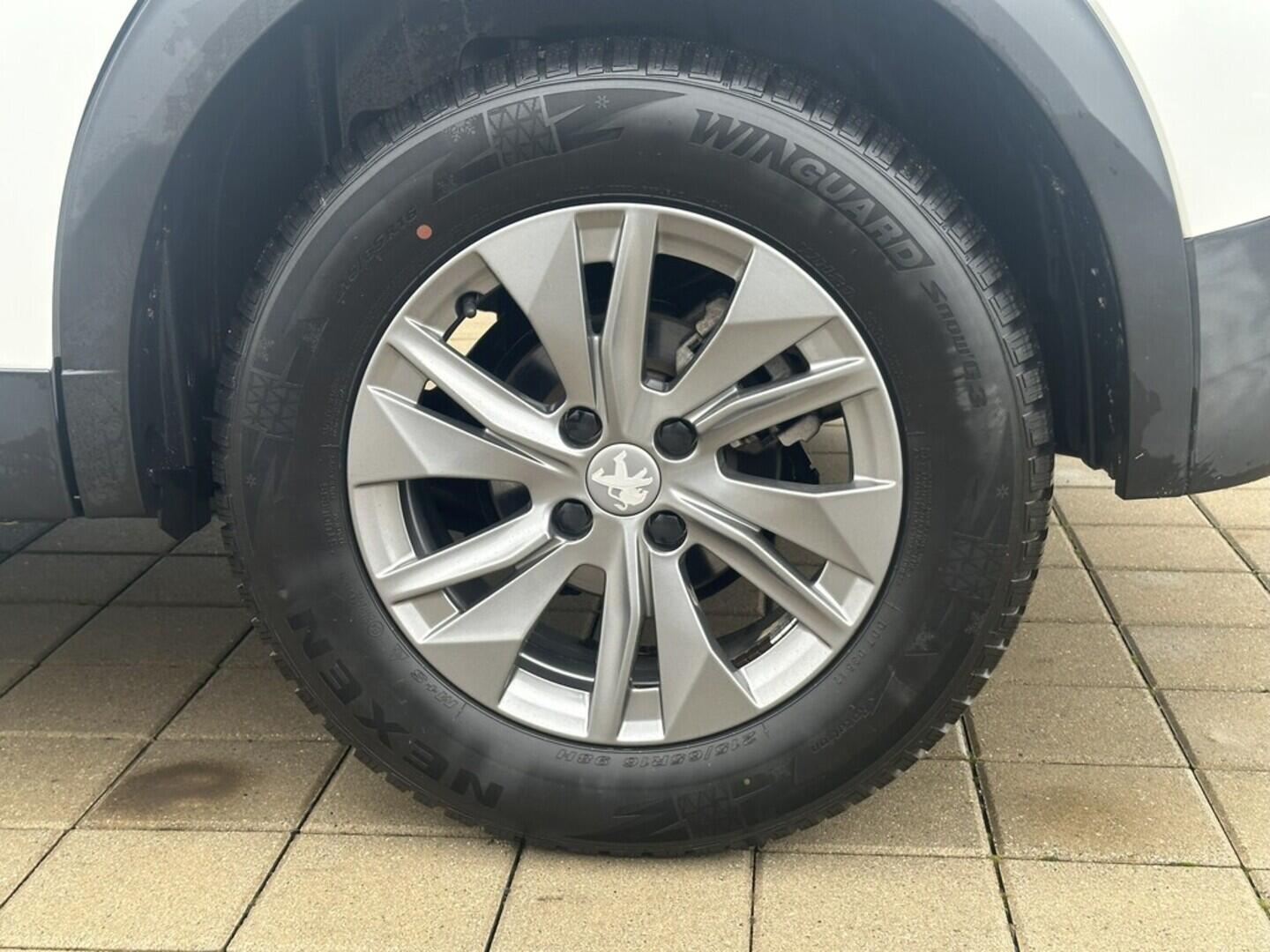 O619V07534_32.webp_2008  1.2 PureTech 96 kW manuál