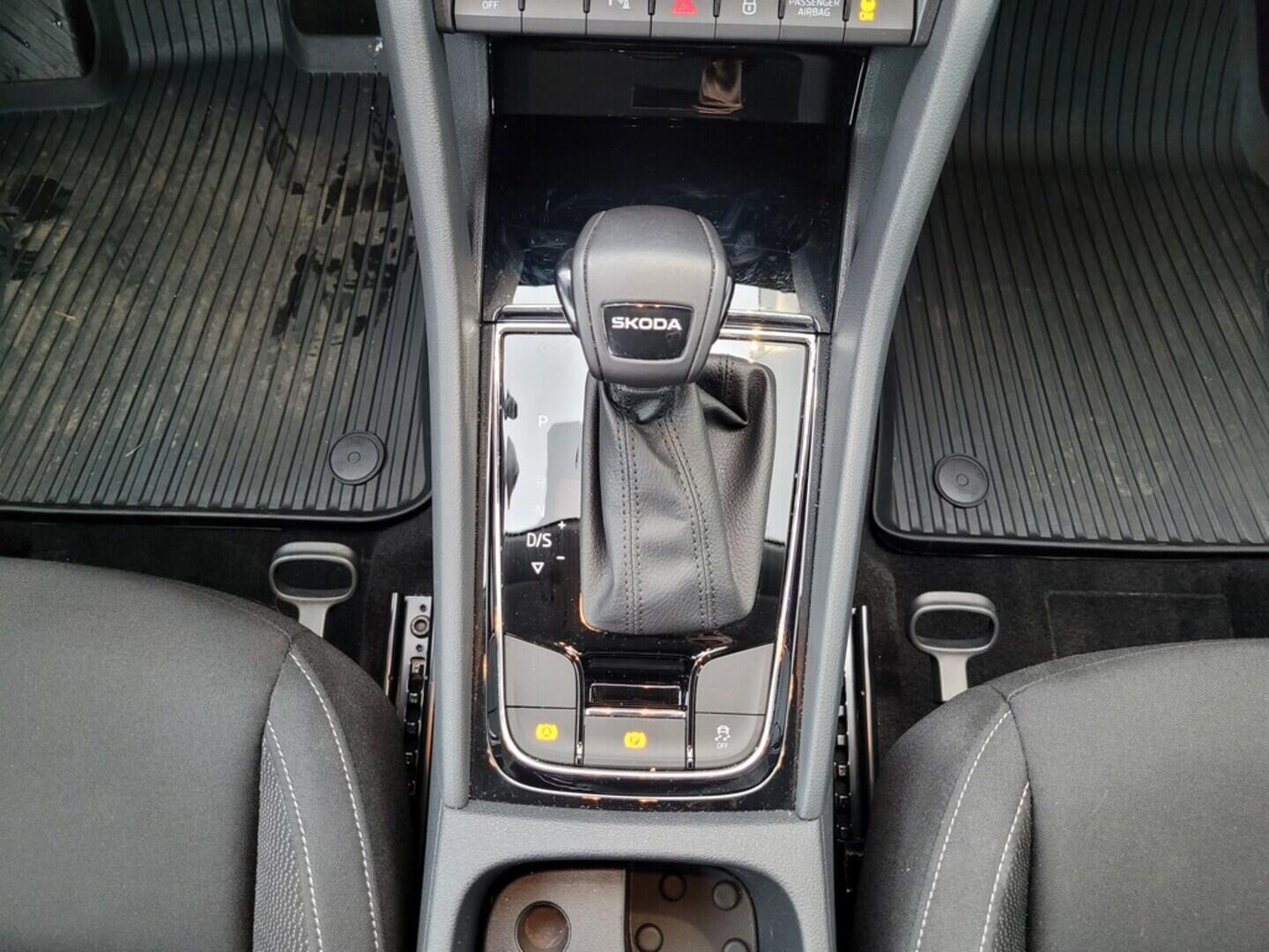 O619V07535_21.webp_KAROQ Selection 1.5 TSI 110 kW automat, DPH