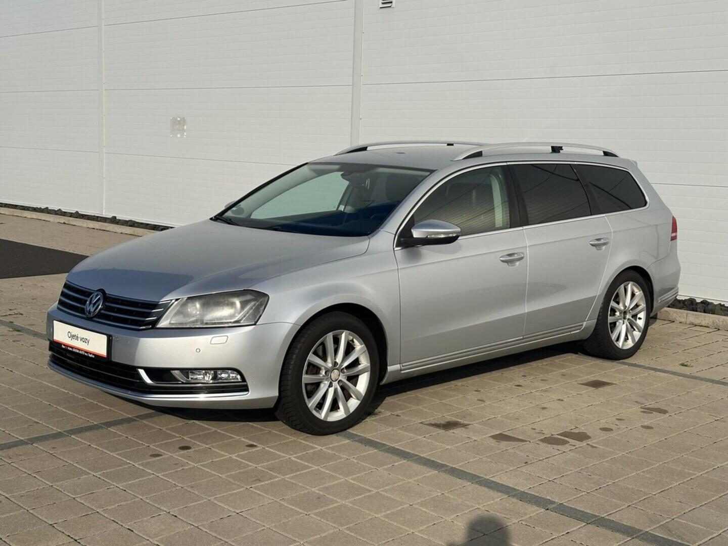 O619V07538_10.webp_PASSAT VARIANT Highline 2.0 TDI 103 kW manuál