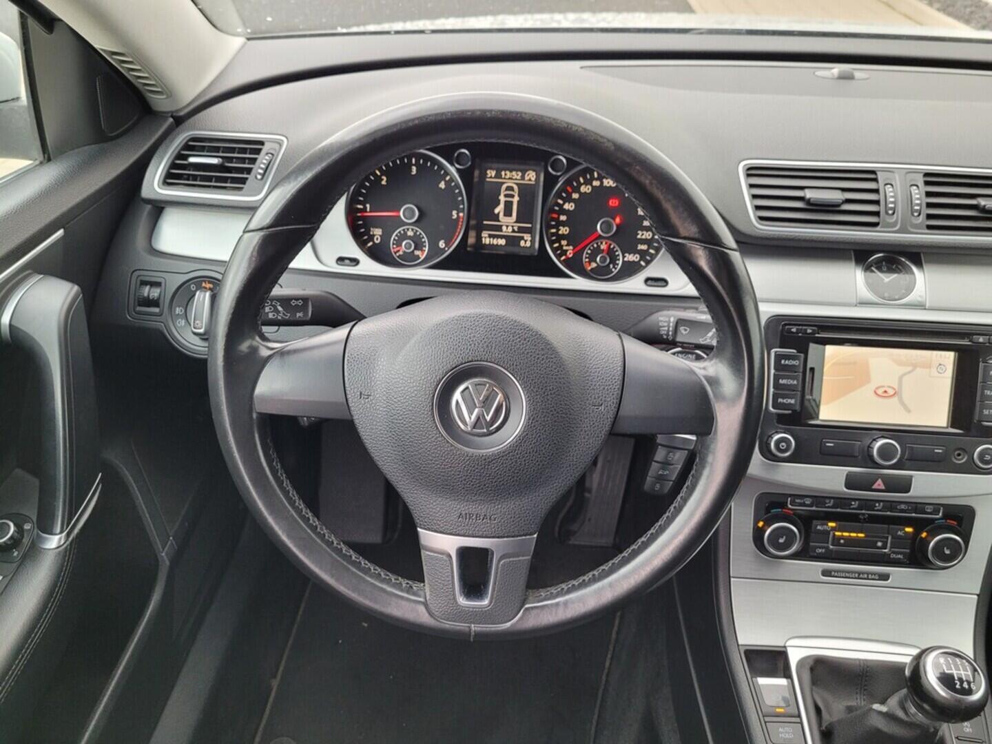 O619V07538_20.webp_PASSAT VARIANT Highline 2.0 TDI 103 kW manuál