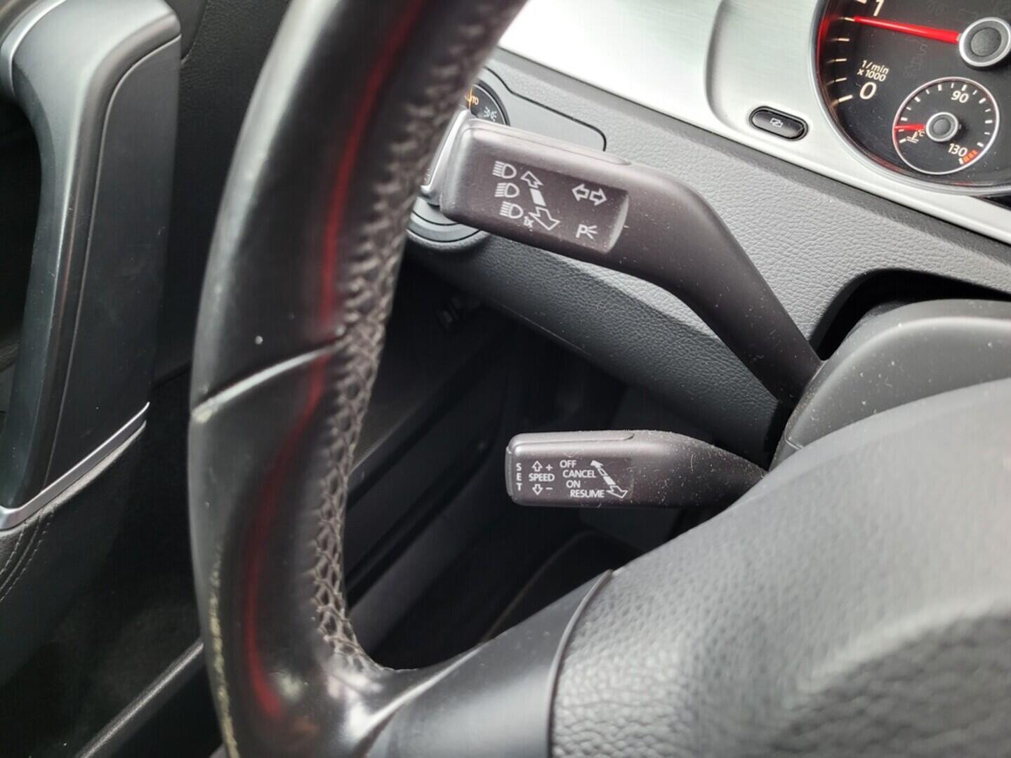 O619V07538_23.webp_PASSAT VARIANT Highline 2.0 TDI 103 kW manuál