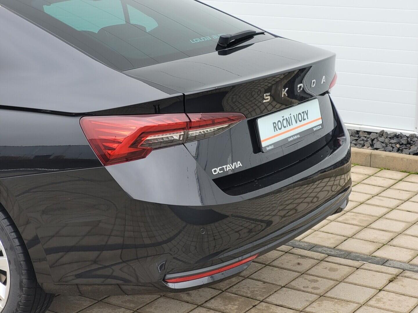 O619V07541_30.webp_OCTAVIA Top Selection 2.0 TDI 110 kW automat, DPH