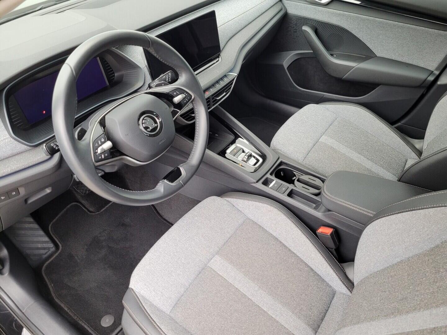 O619V07541_35.webp_OCTAVIA Top Selection 2.0 TDI 110 kW automat, DPH