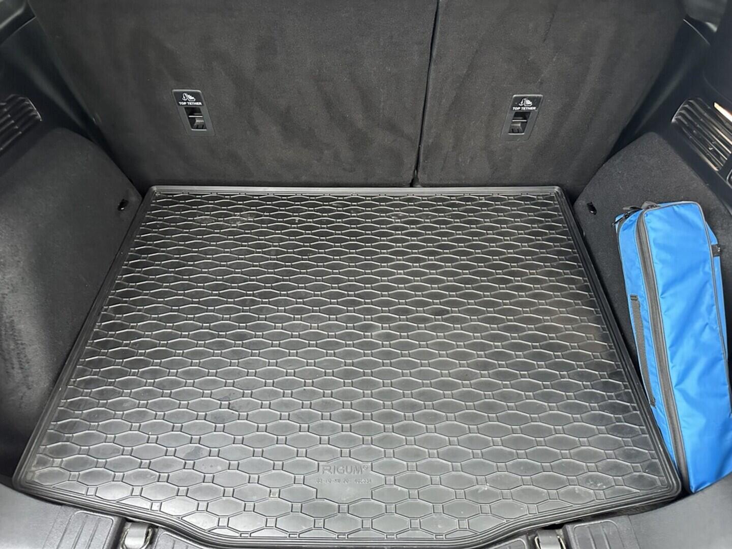 O619V07543_32.webp_KUGA ST-line 2.0 EcoBlue 140 kW automat