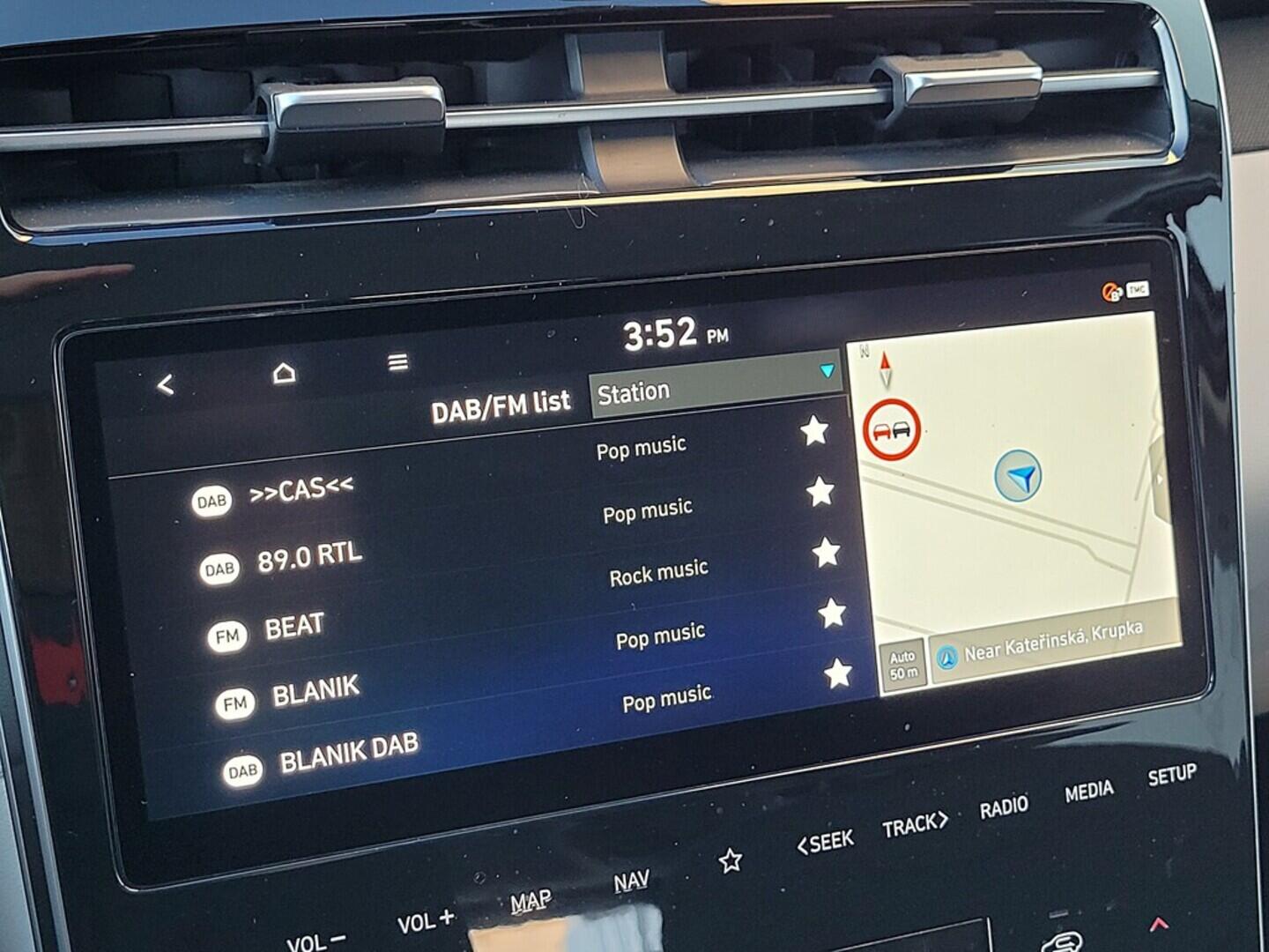 O619V07545_30.webp_TUCSON Smart Navi 1.6 CRDI 85 kW manuál