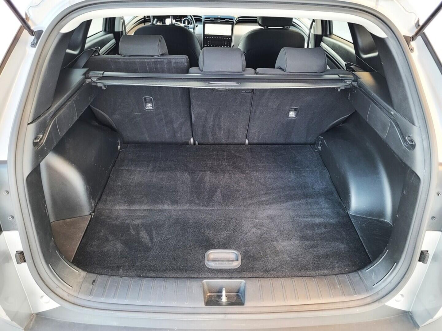 O619V07545_32.webp_TUCSON Smart Navi 1.6 CRDI 85 kW manuál