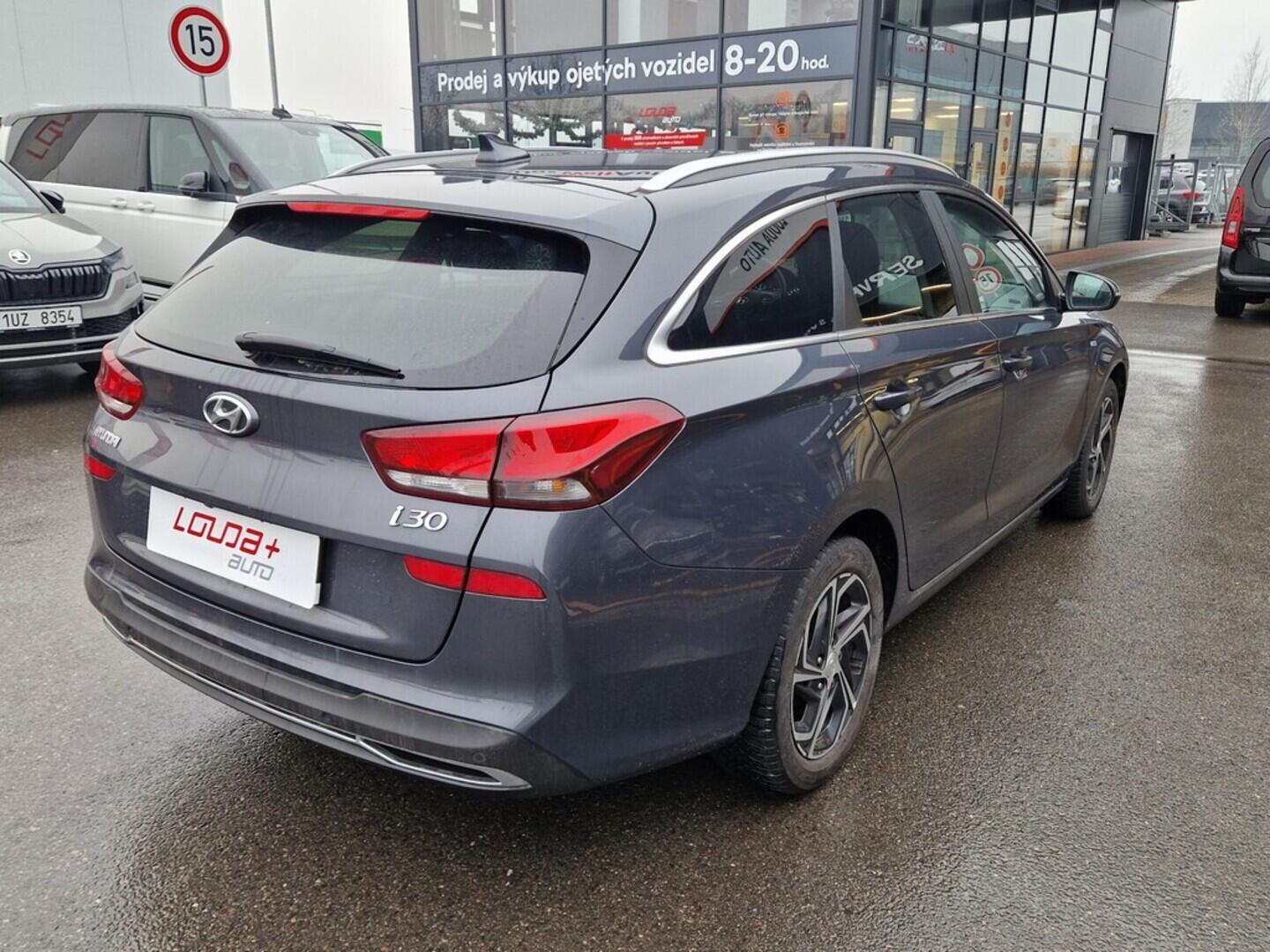 O619V07548_11.webp_I30  1.5 T-GDI 117 kW manuál