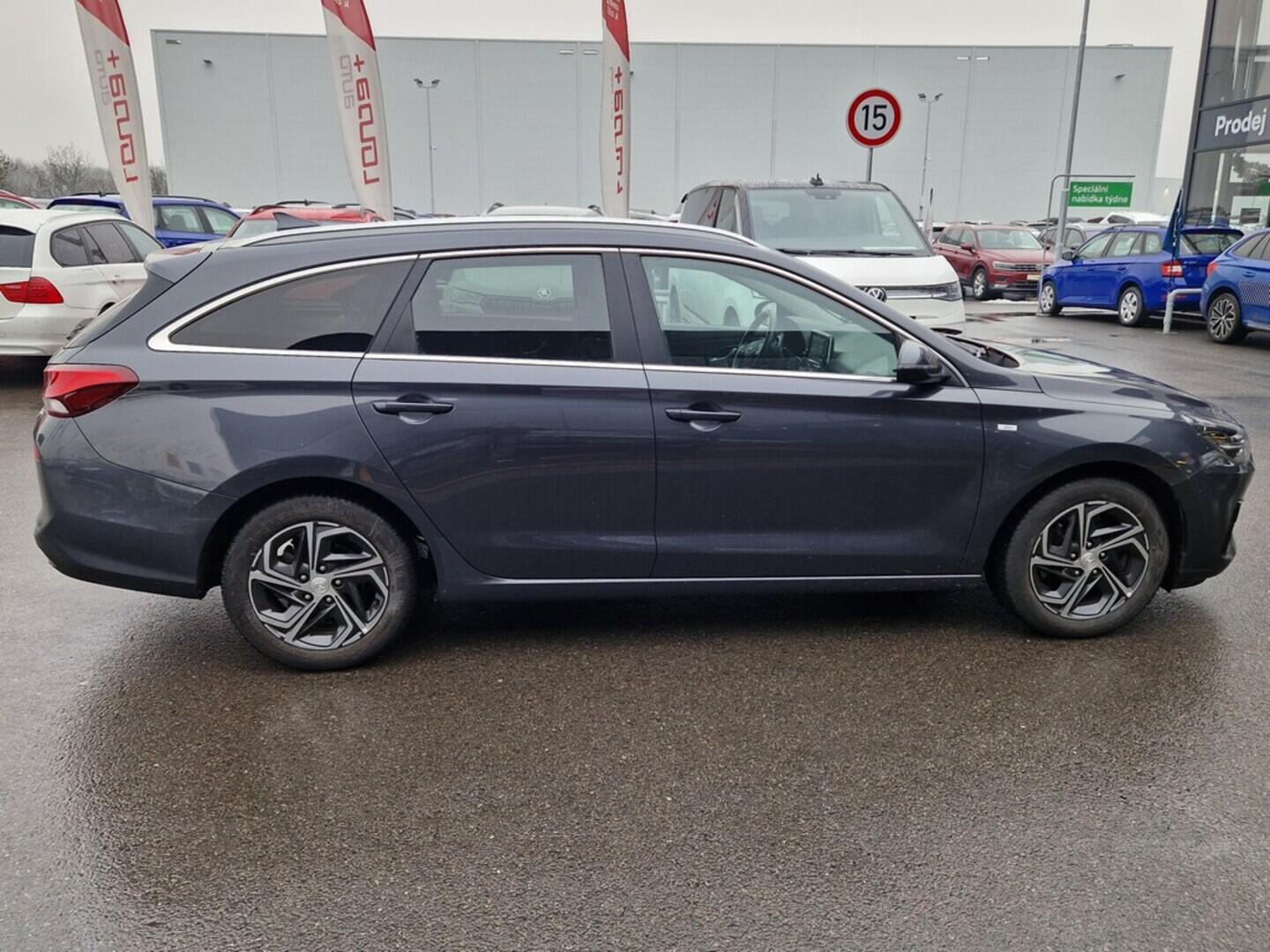 O619V07548_12.webp_I30  1.5 T-GDI 117 kW manuál