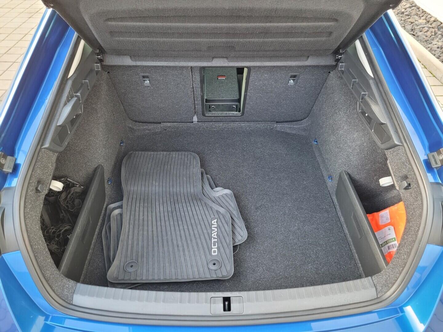 O619V07550_21.webp_OCTAVIA Style Plus 1.5 TSI 110 kW manuál