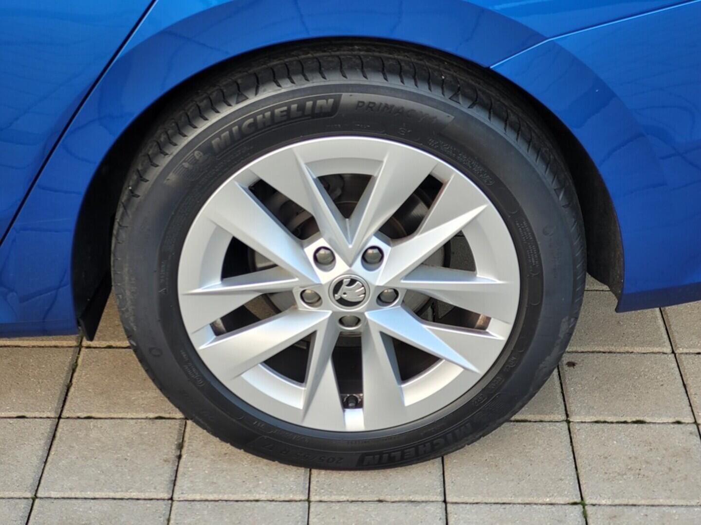 O619V07550_31.webp_OCTAVIA Style Plus 1.5 TSI 110 kW manuál