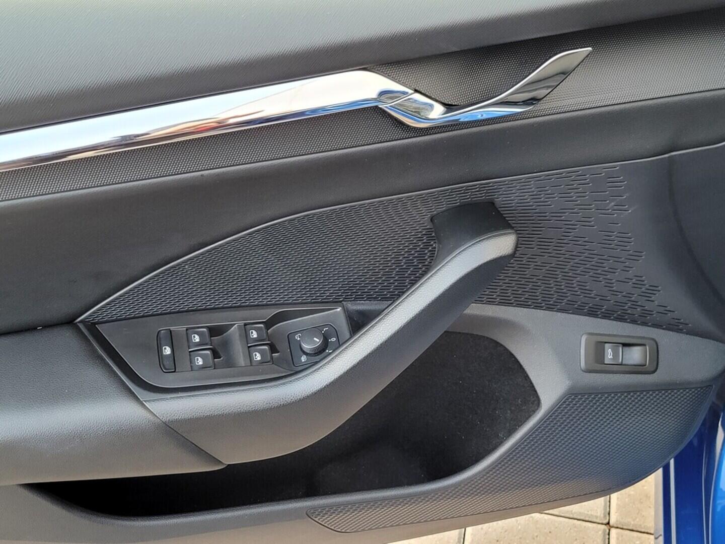 O619V07550_34.webp_OCTAVIA Style Plus 1.5 TSI 110 kW manuál