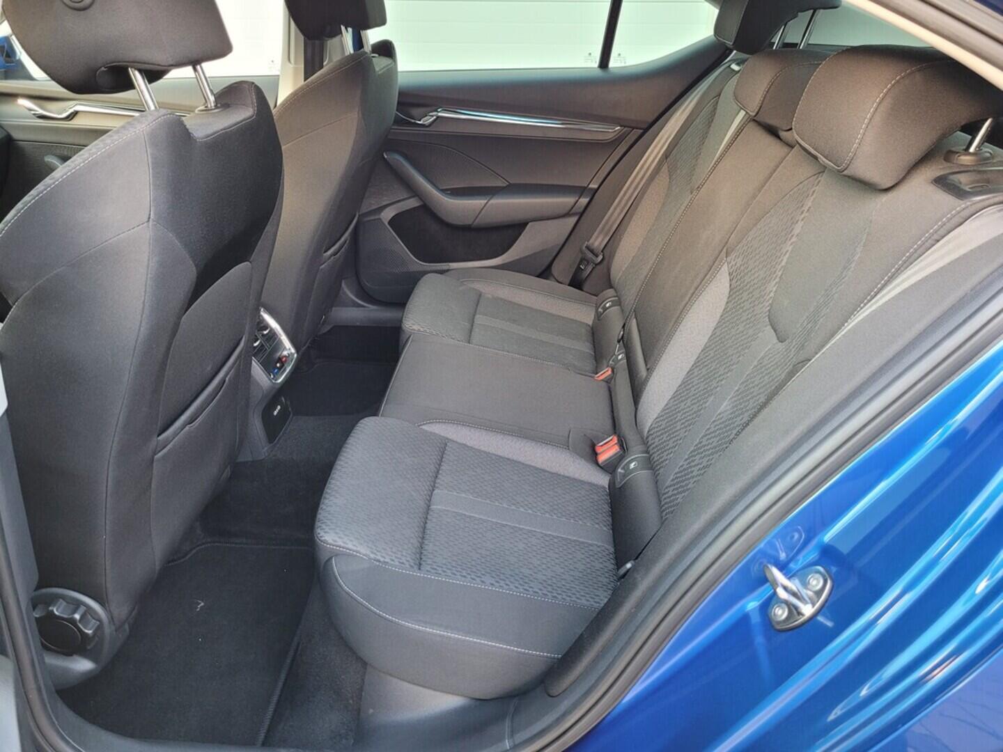 O619V07550_37.webp_OCTAVIA Style Plus 1.5 TSI 110 kW manuál