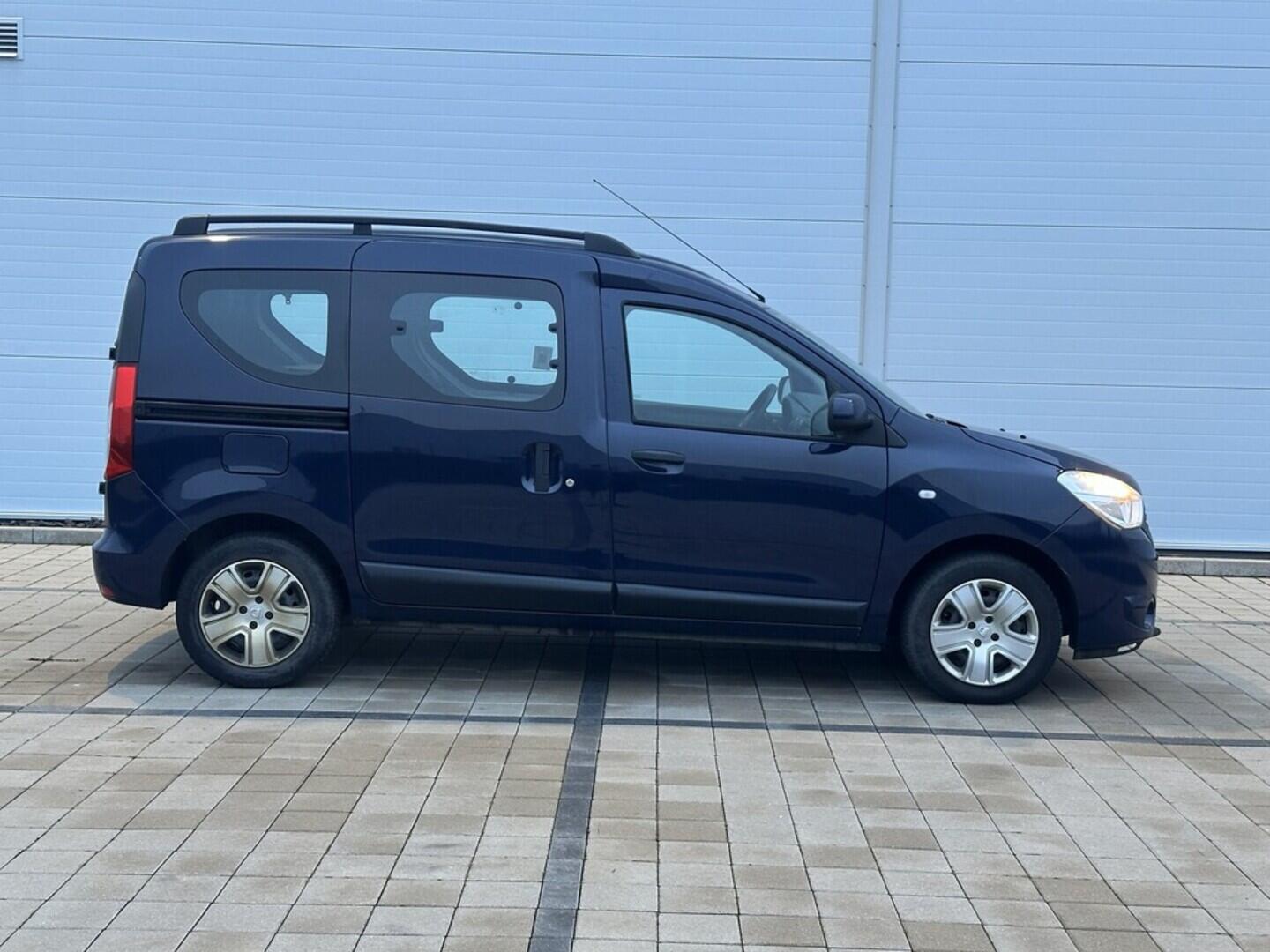 O619V07556_13.webp_DOKKER S Arctica 1.6 SCe 75 kW manuál