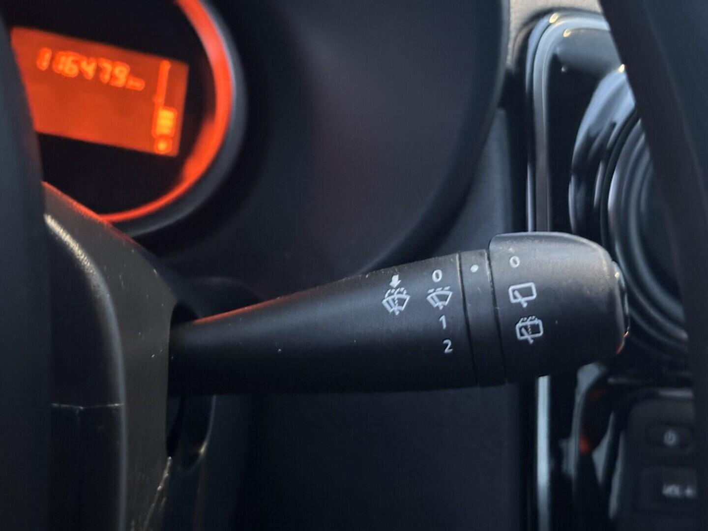 O619V07556_22.webp_DOKKER S Arctica 1.6 SCe 75 kW manuál