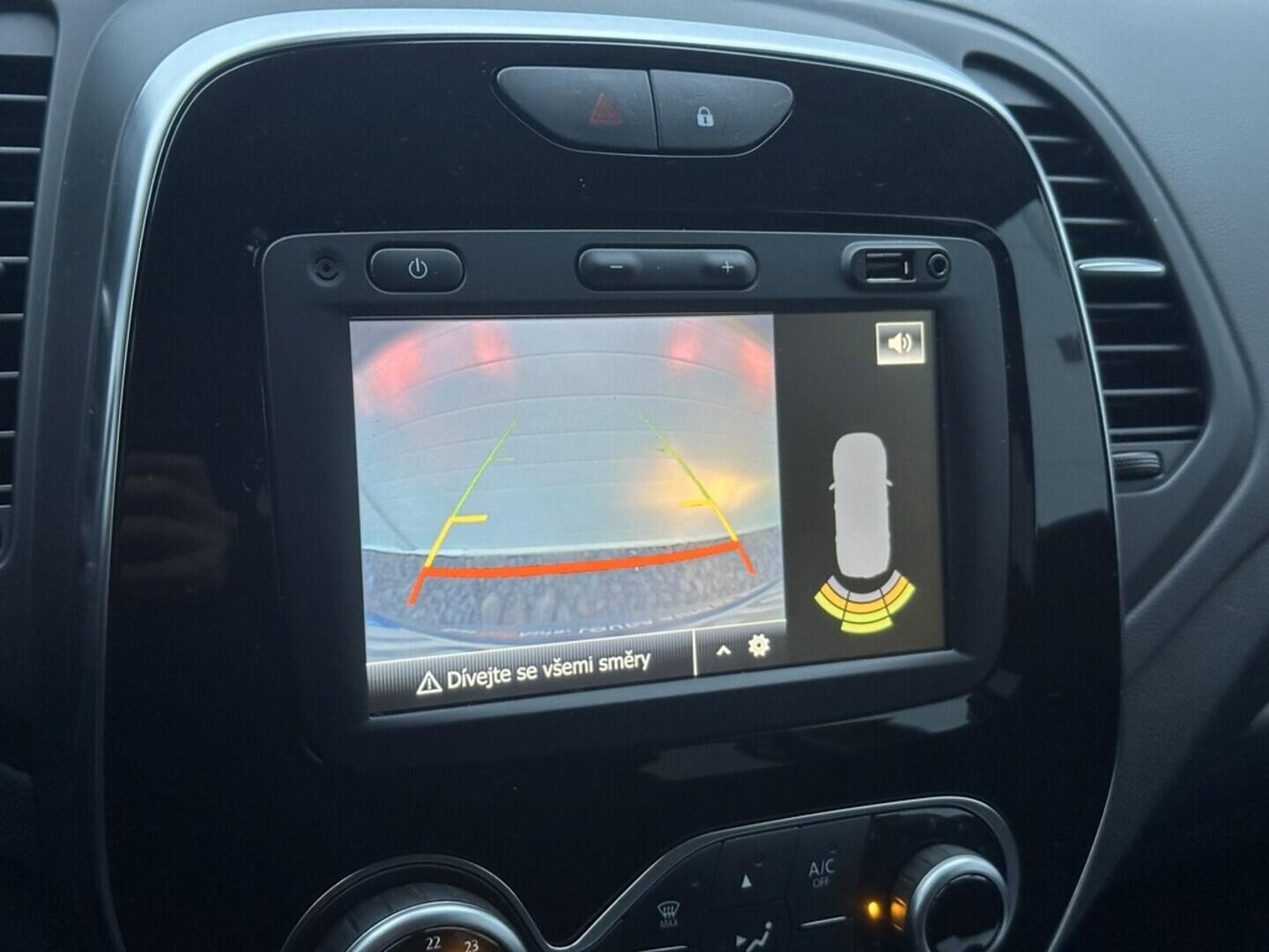 O619V07557_28.webp_CAPTUR Limited 1.3  110 kW automat