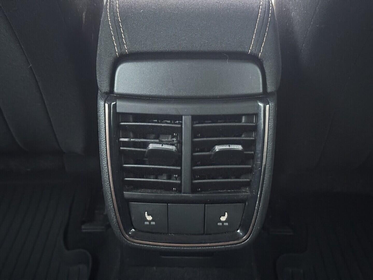 O619V07559_30.webp_KAMIQ Style 1.0 TSI 85 kW manuál