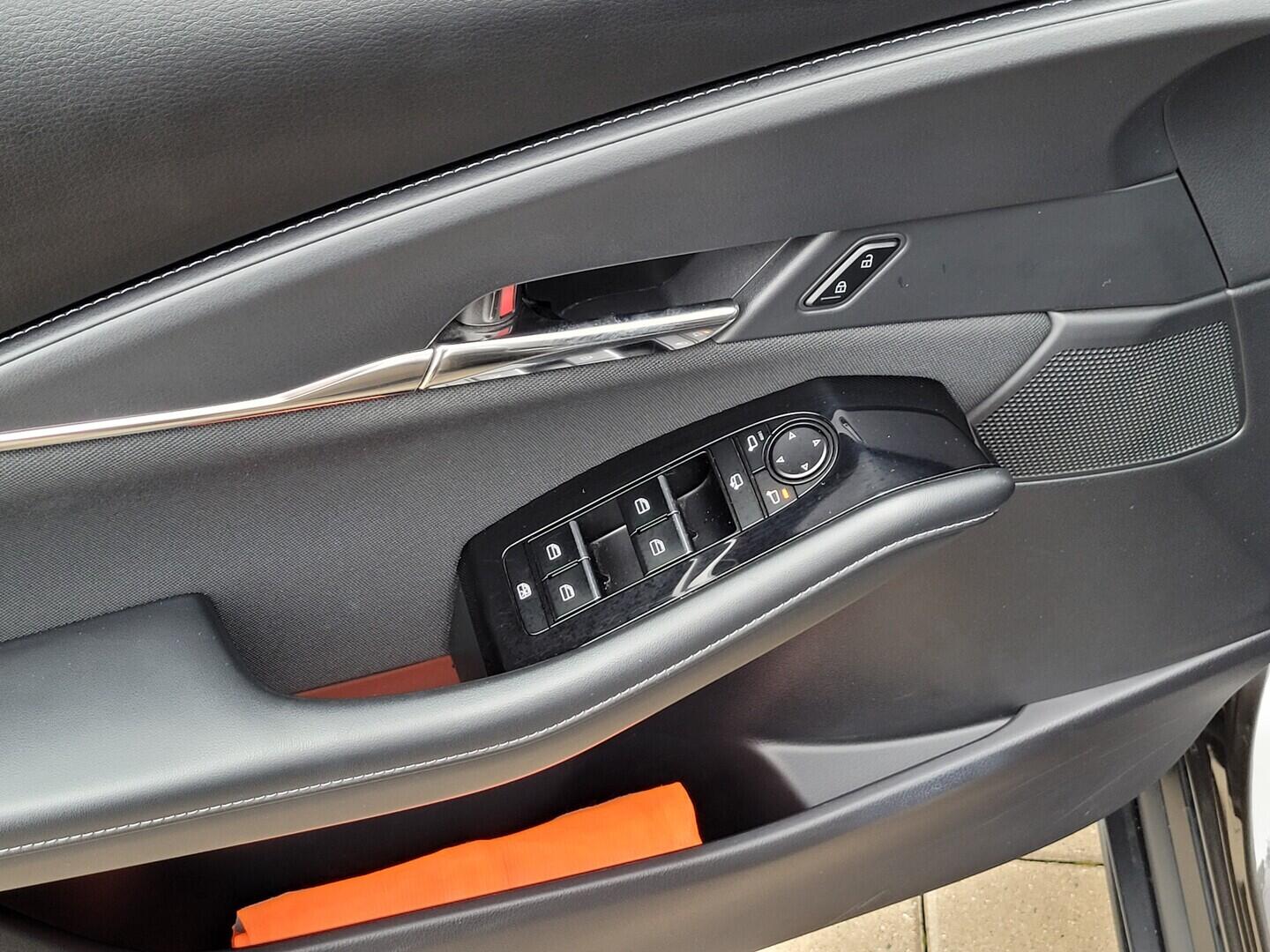 O619V07560_30.webp_CX-30 GT Plus 2.0 Skyactiv-X 137 kW automat