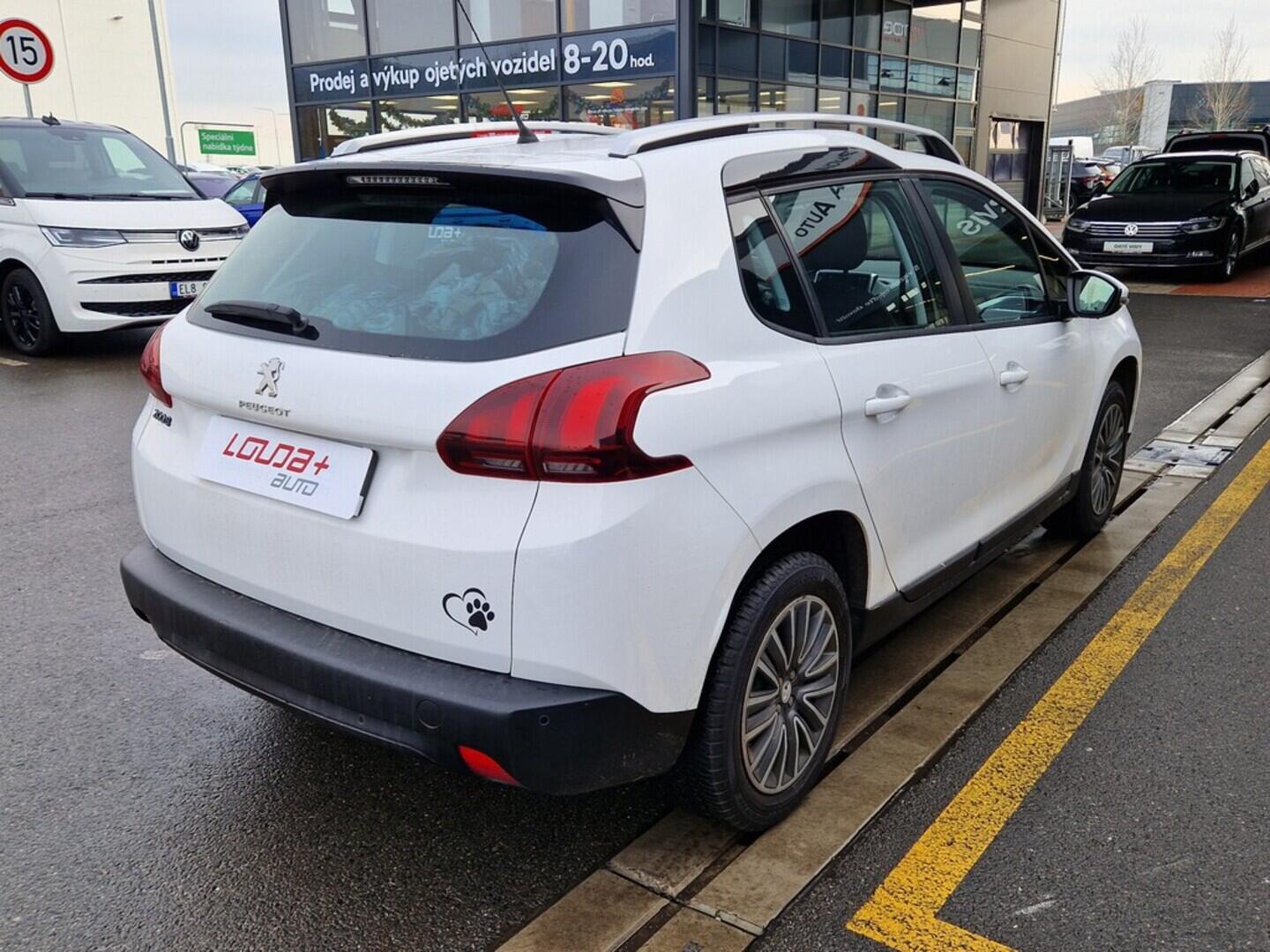 O619V07563_11.webp_2008 Active 1.2 PureTech 60 kW manuál