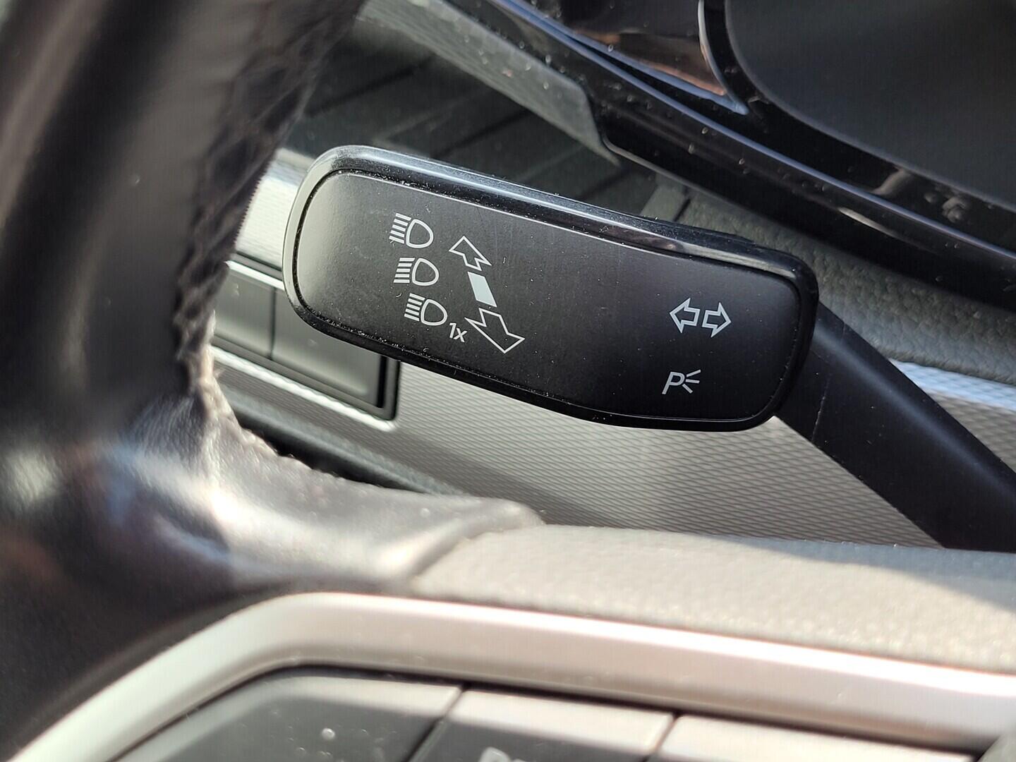 O619V07568_26.webp_MULTIVAN Comfortline 2.0 TDI 110 kW automat, DPH