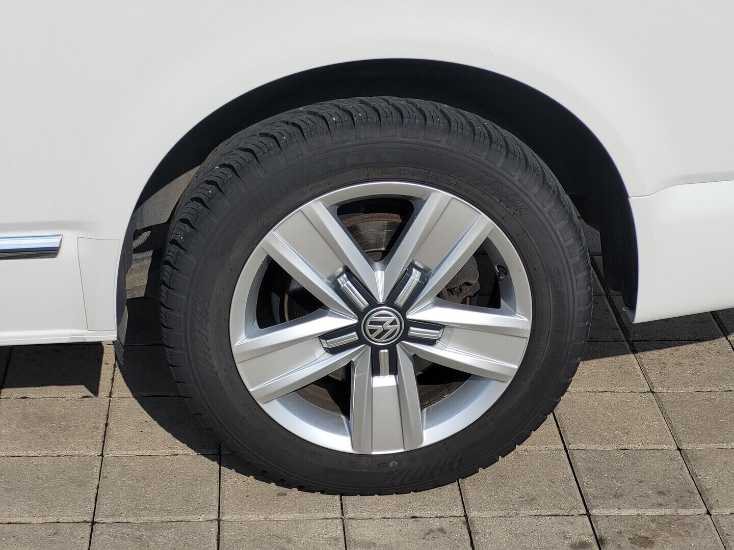 O619V07568_33.webp_MULTIVAN Comfortline 2.0 TDI 110 kW automat, DPH