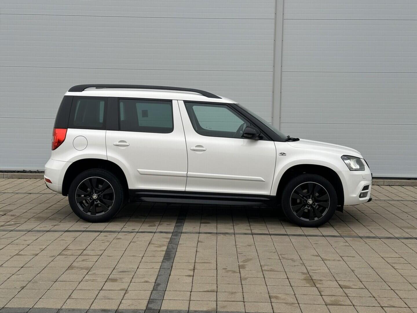 O619V07572_13.webp_YETI Monte Carlo 1.4 TSI 92 kW manuál