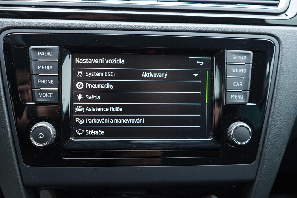 O619V07573_31.webp_RAPID Style 1.4 TSI 92 kW automat