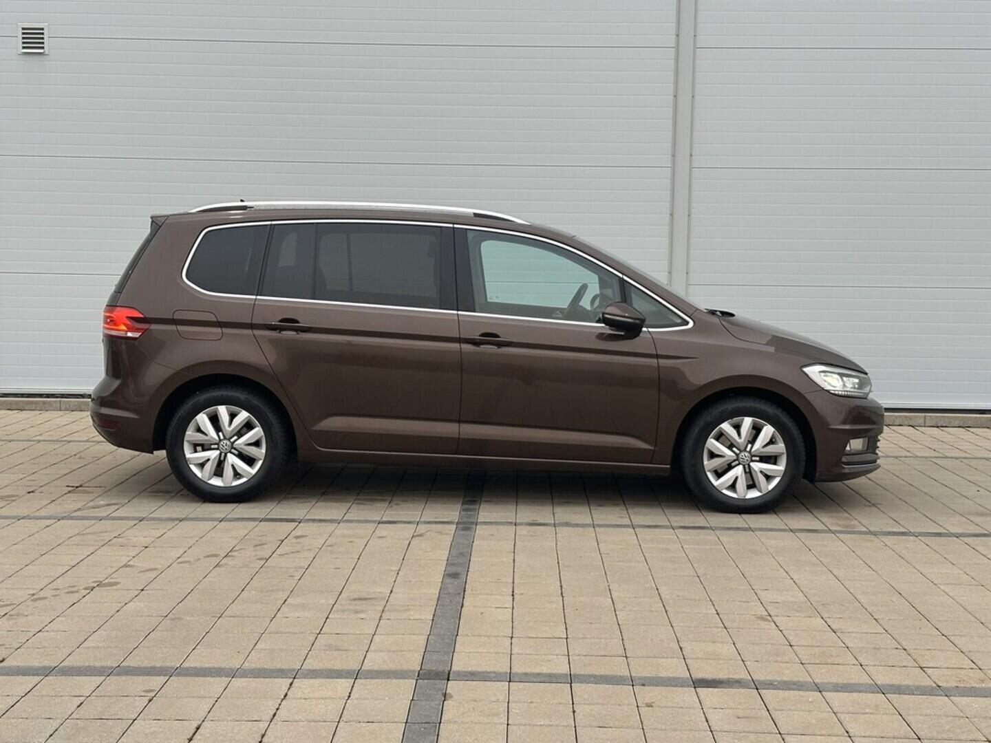 O619V07574_13.webp_TOURAN HIGHLINE 2.0 TDI 110 kW automat, DPH